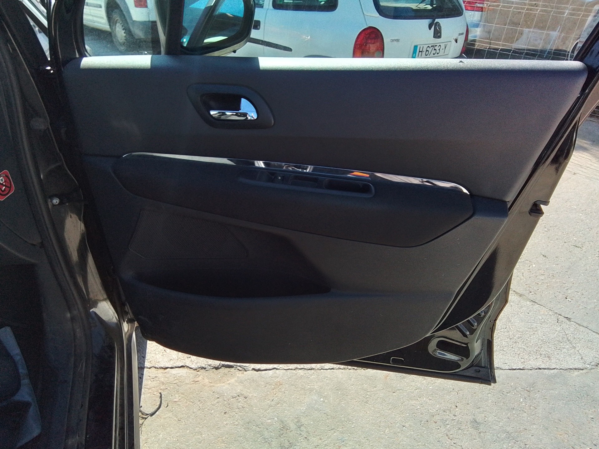 Recambio de guarnecido puerta delantera derecha para peugeot 3008 premium referencia OEM IAM   