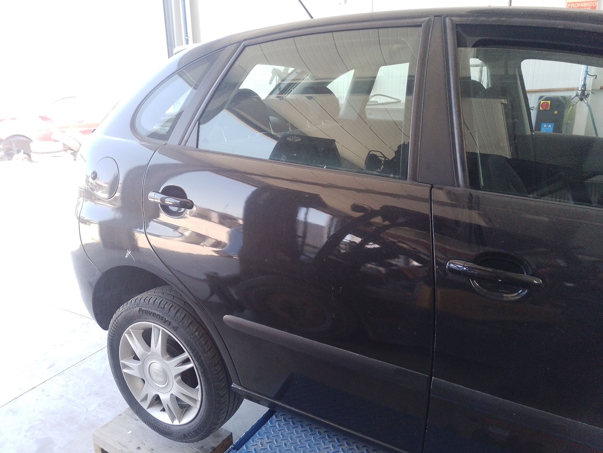Recambio de puerta trasera derecha para seat ibiza iii (6l1) 1.4 tdi referencia OEM IAM 6L4833056T  