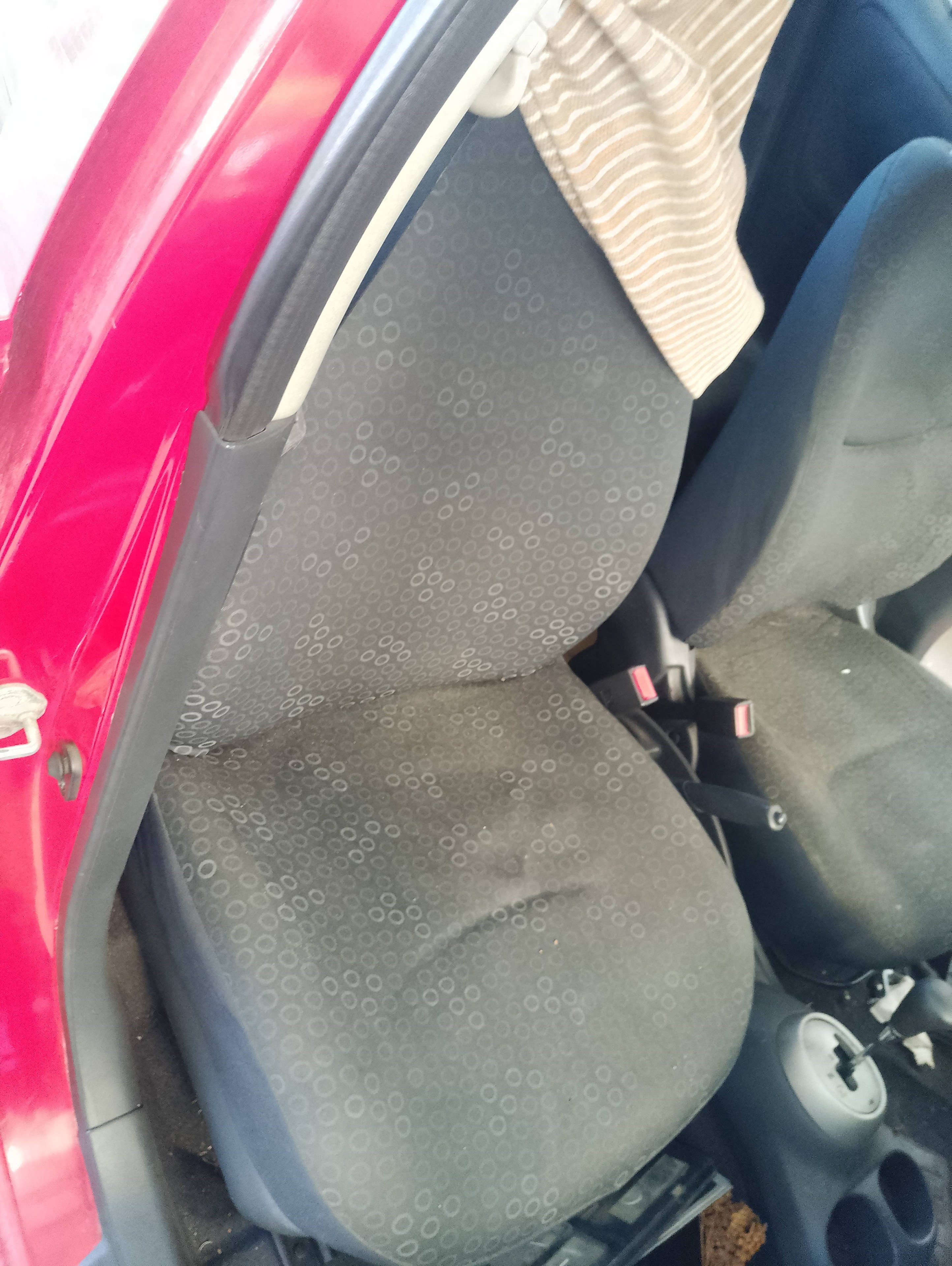 Recambio de asiento delantero derecho para toyota yaris (ksp9/scp9/nlp9) básico referencia OEM IAM   