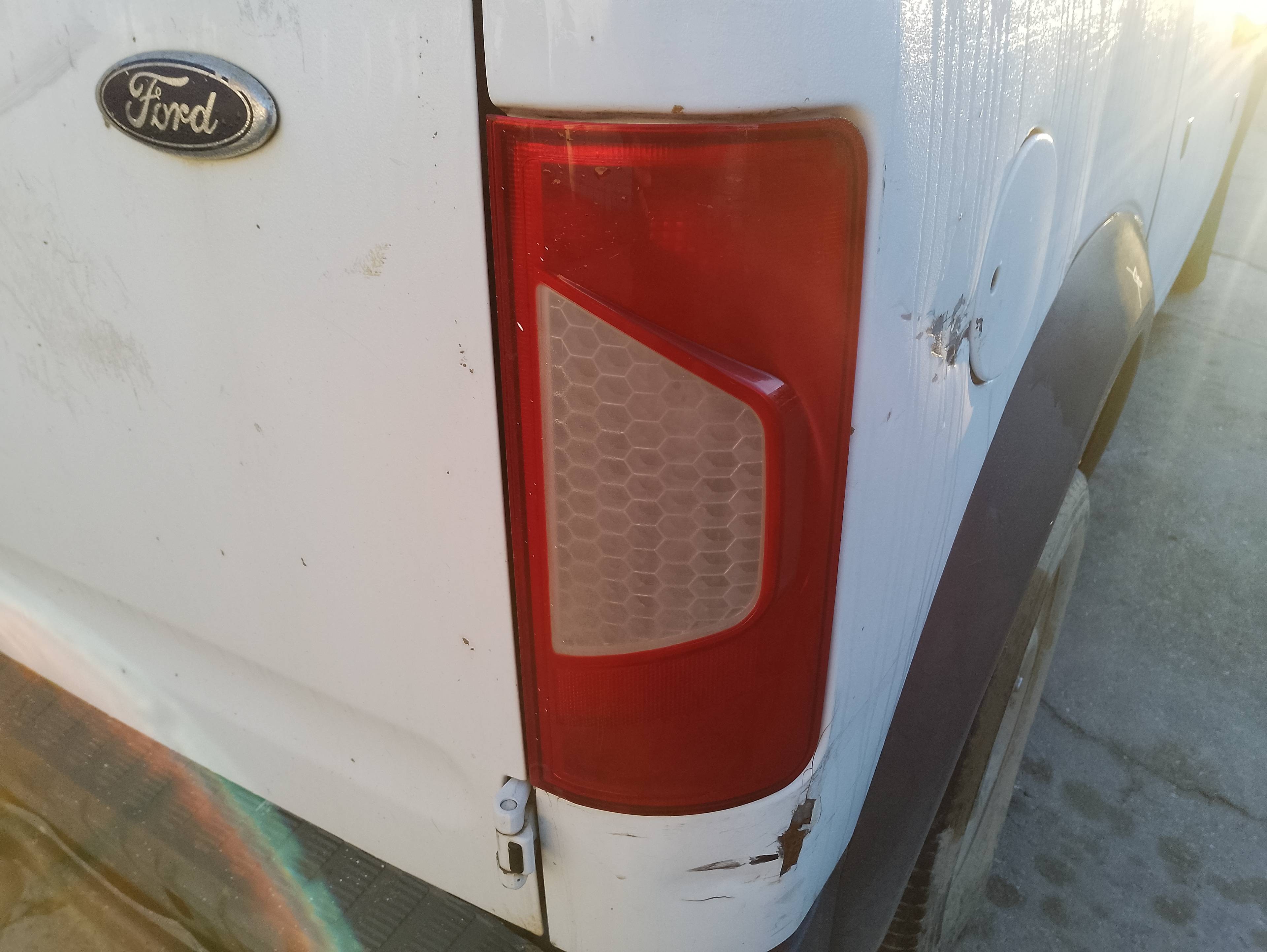 Recambio de piloto trasero derecho para ford transit connect (tc7) furgón ft 200s referencia OEM IAM   