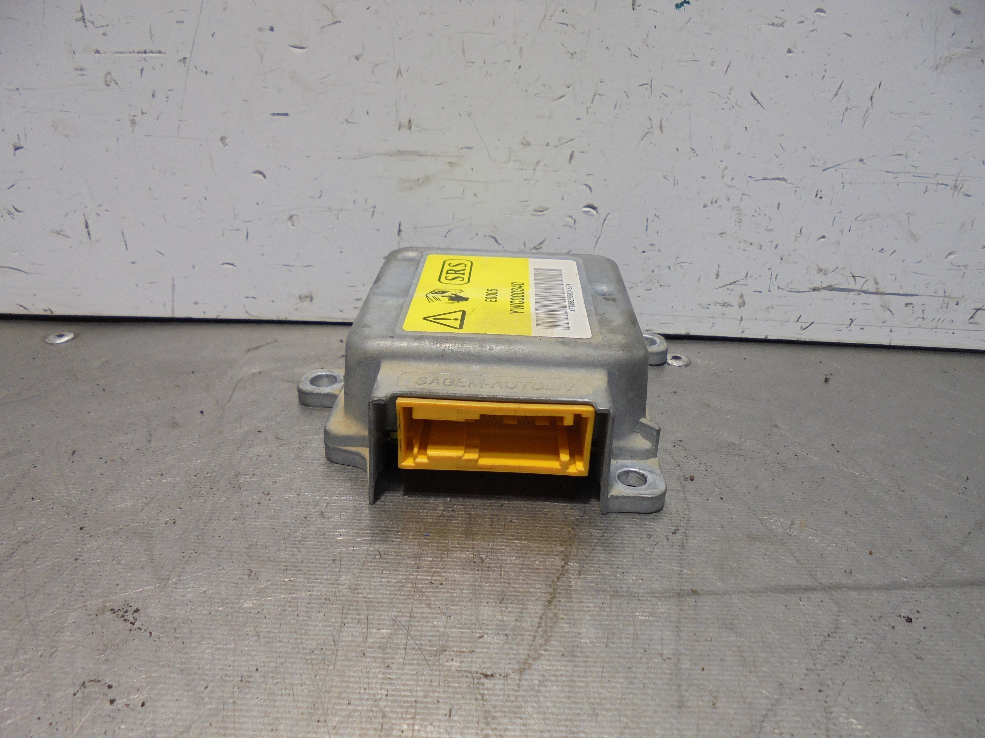 Recambio de centralita airbag para land rover freelander (ln) 2.0 td4 cat referencia OEM IAM YWC000340 SAGEM 