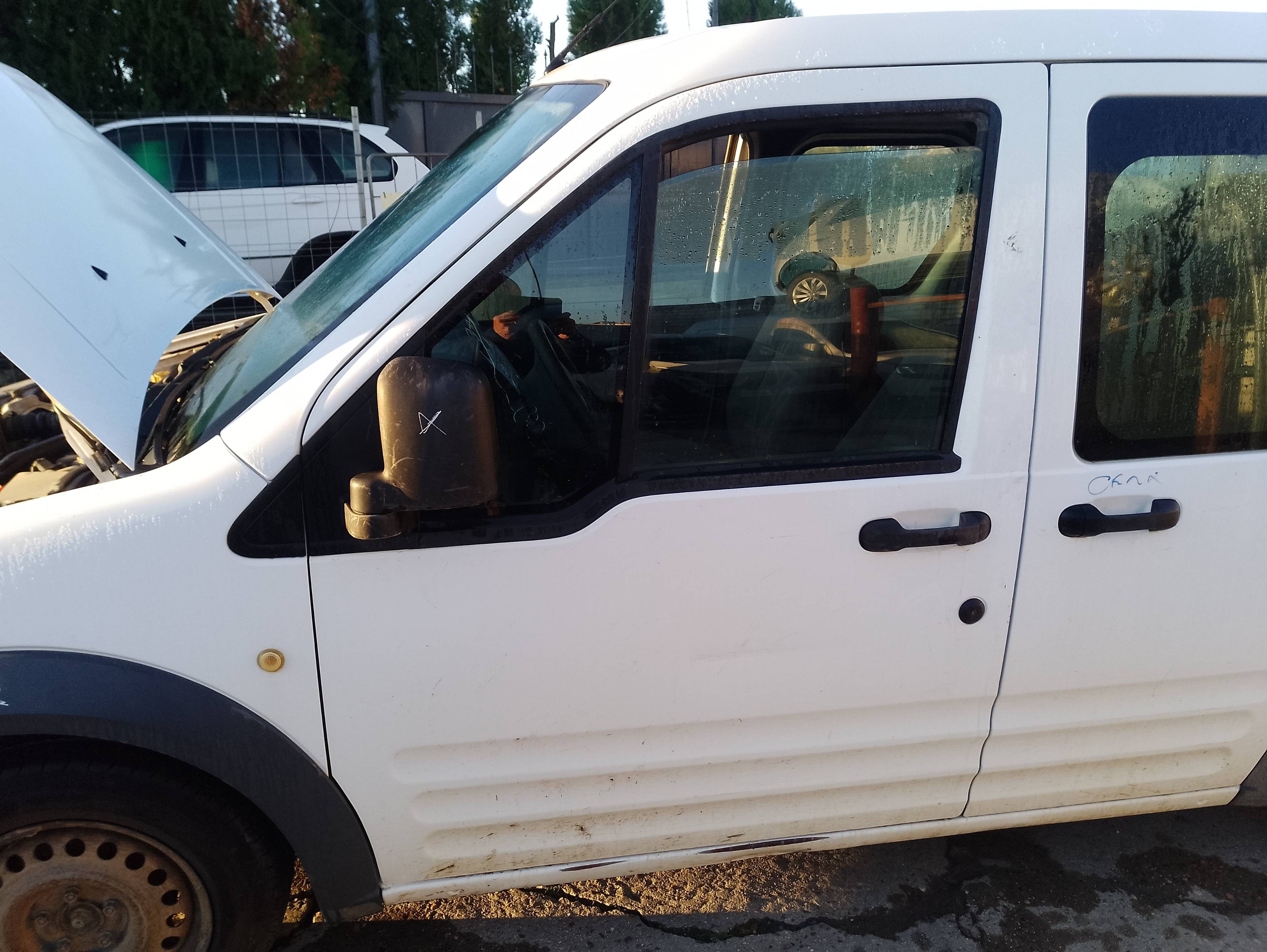 Recambio de puerta delantera izquierda para ford transit connect (tc7) furgón ft 200s referencia OEM IAM   