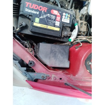 CAJA RELES / FUSIBLES 