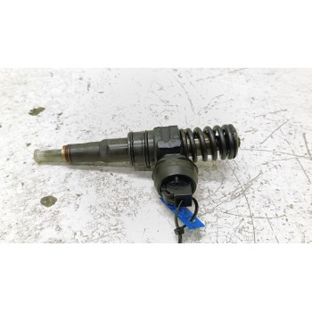 INYECTOR 038130073BN 0414720215 