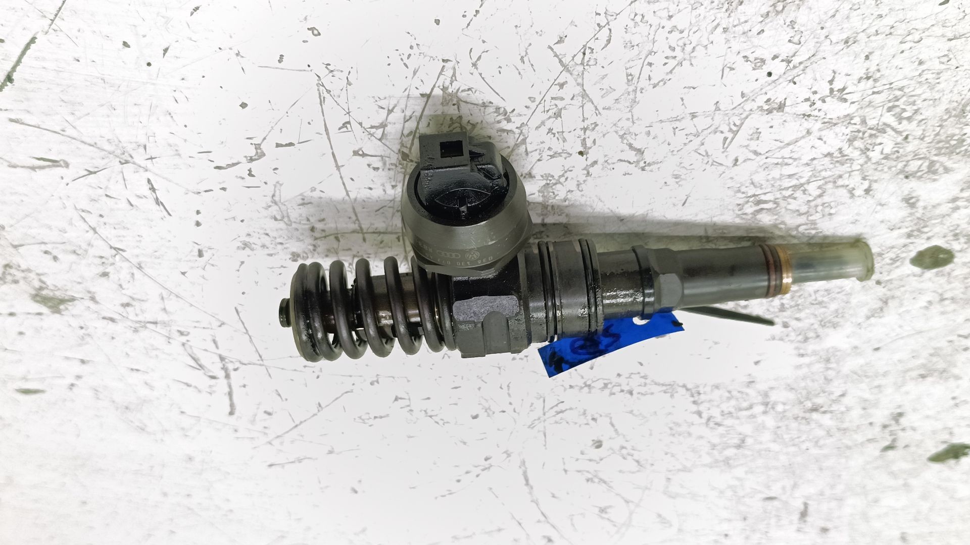 Recambio de inyector para seat ibiza iii (6l1) 1.4 tdi referencia OEM IAM 038130073BN 0414720215 