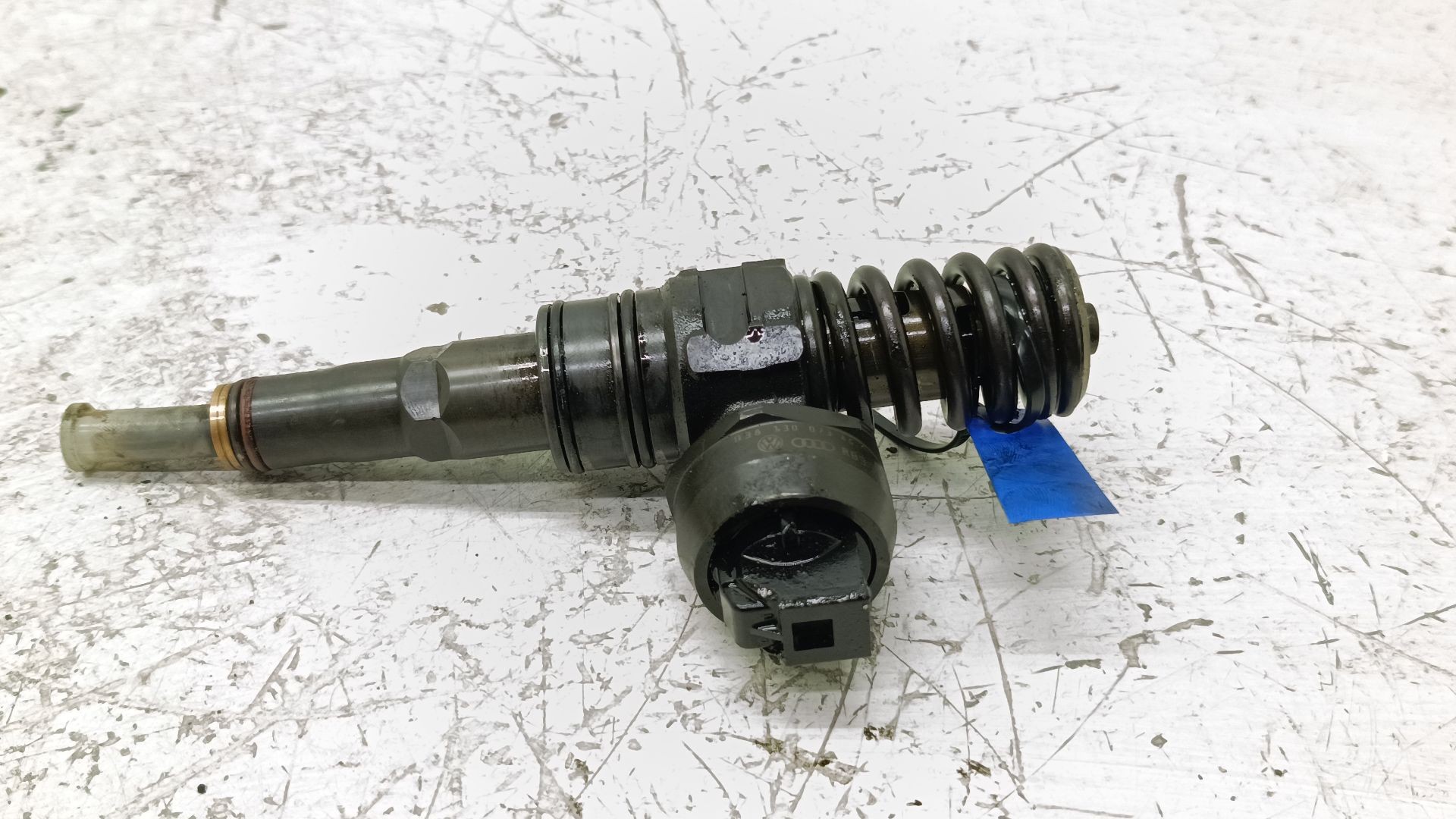 Recambio de inyector para seat ibiza iii (6l1) 1.4 tdi referencia OEM IAM 038130073BN 0414720215 