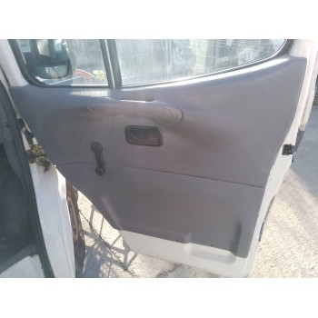 GUARNECIDO PUERTA DELANTERA DERECHA 