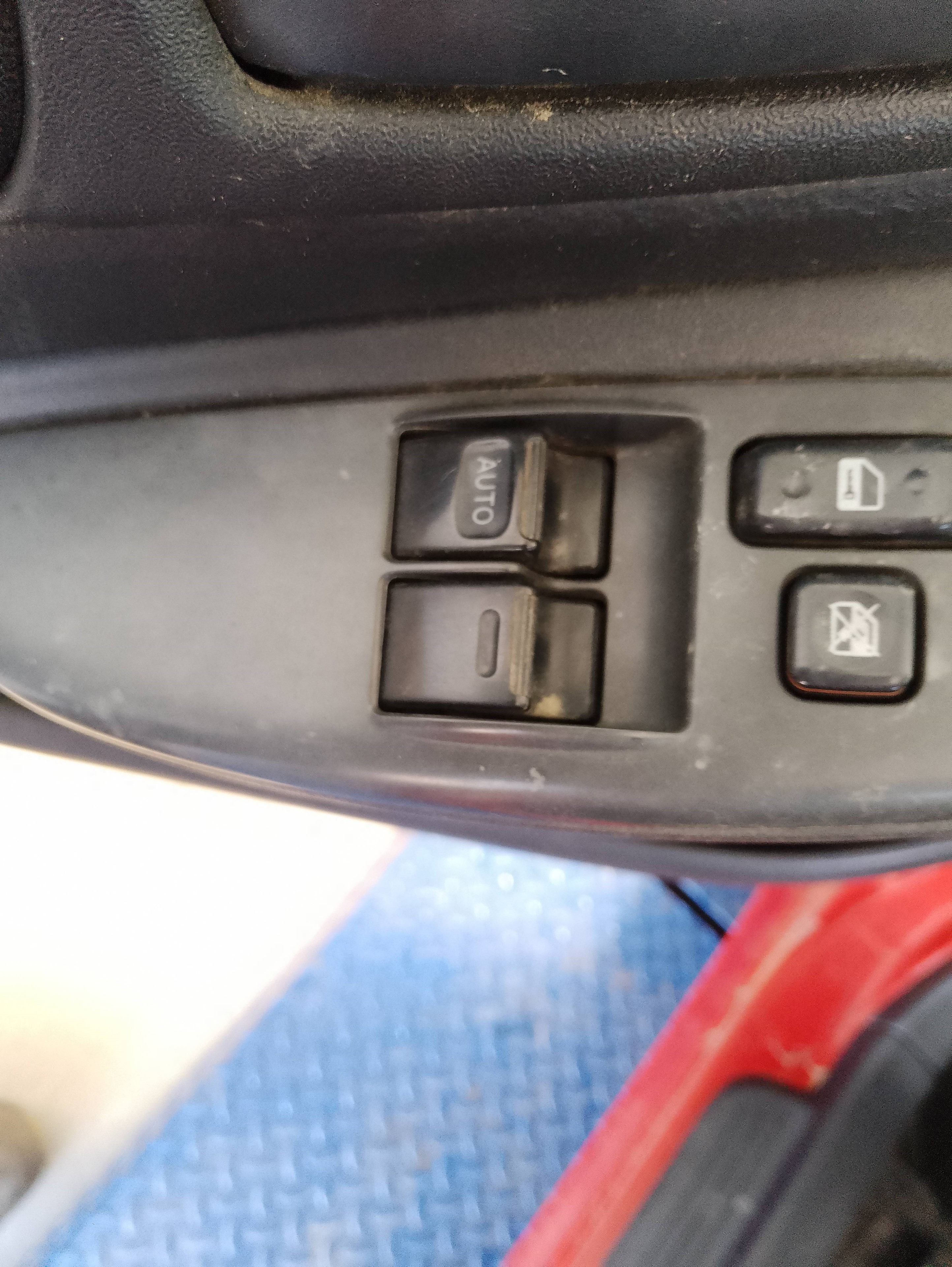 Recambio de mando elevalunas delantero izquierdo para toyota yaris (ksp9/scp9/nlp9) básico referencia OEM IAM   