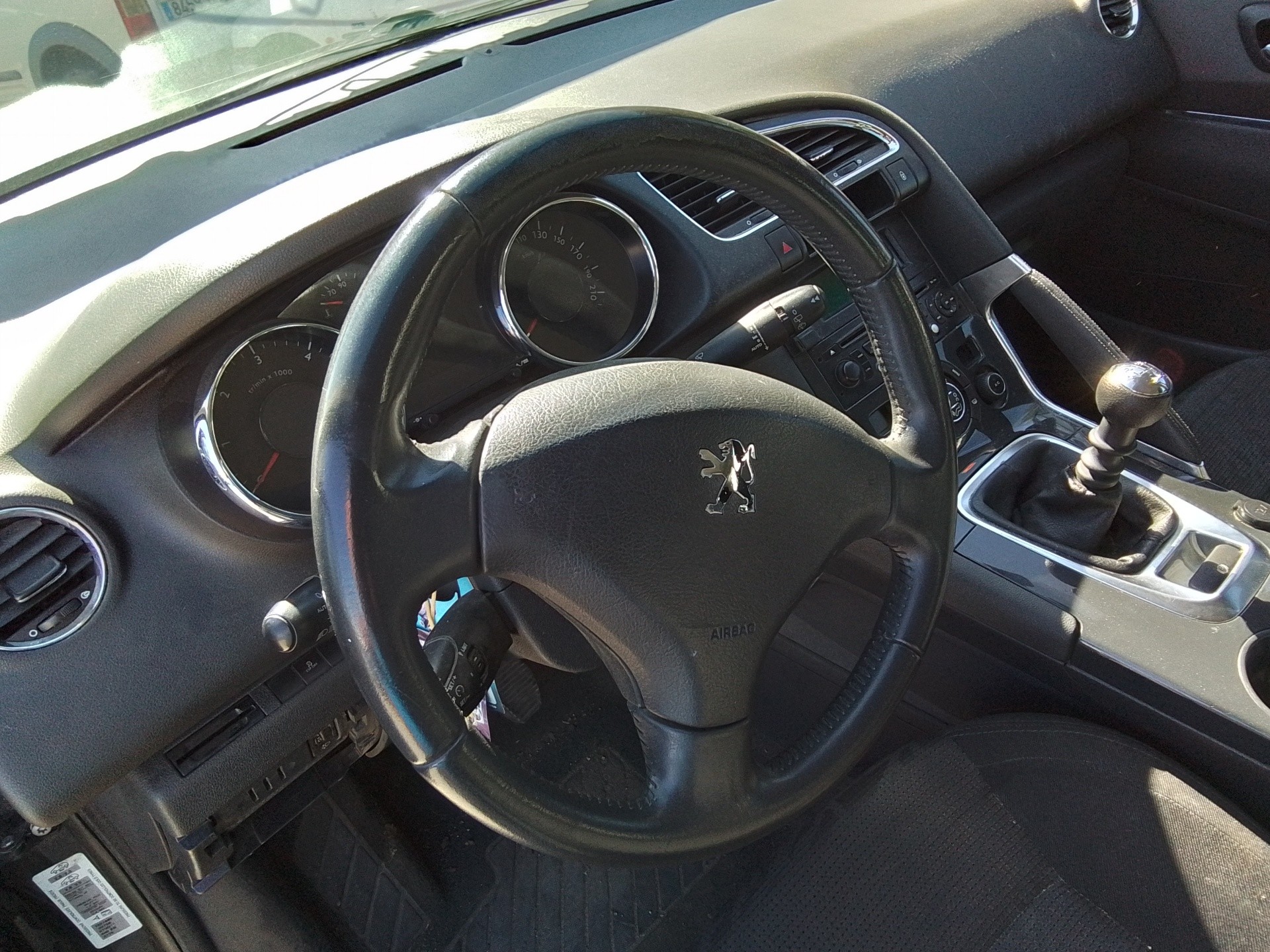 Recambio de volante para peugeot 3008 premium referencia OEM IAM   