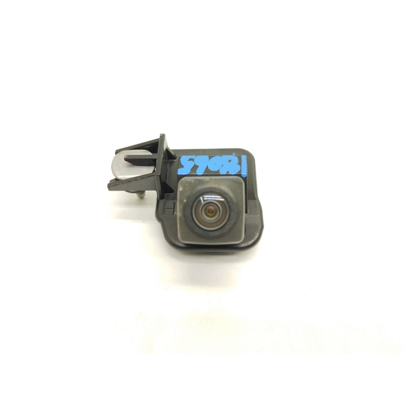 Recambio de camara trasera para toyota auris hybrid active referencia OEM IAM 8679002120 KD63B7RC 