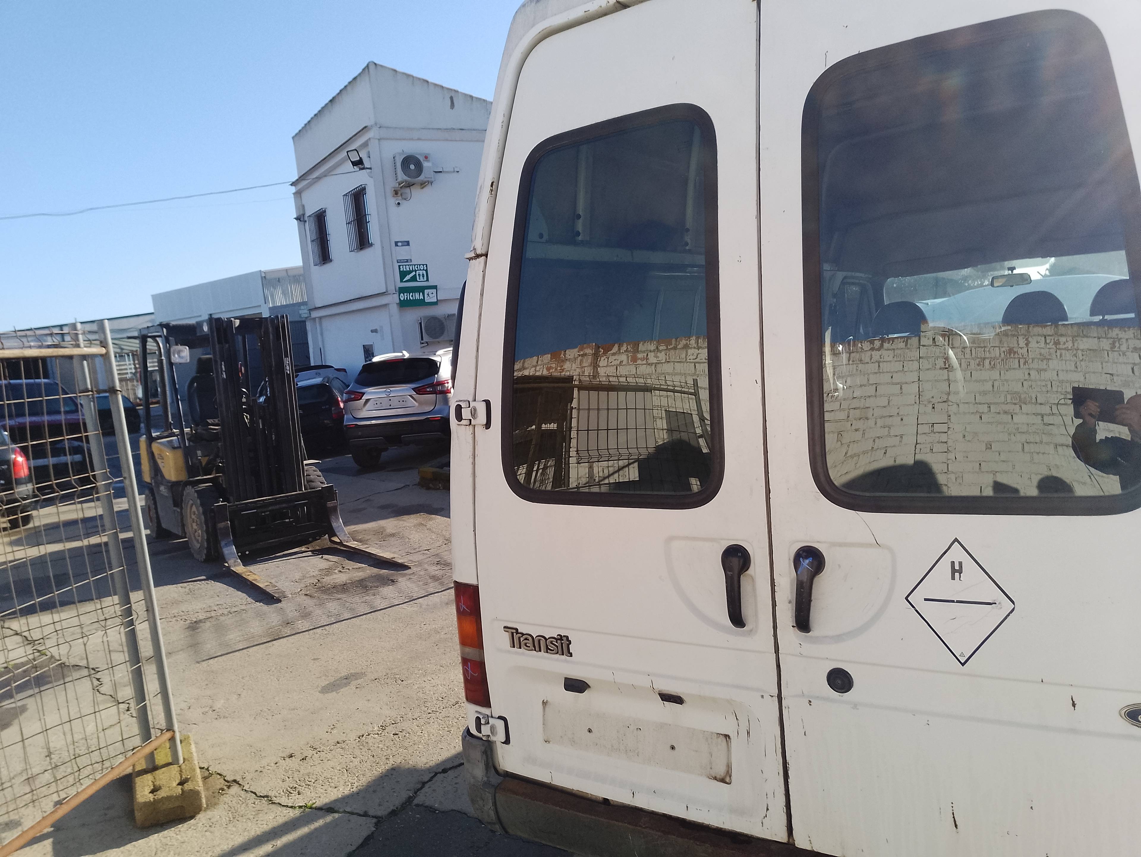 Recambio de porton trasero izquierdo para ford transit ft 100 largo referencia OEM IAM   