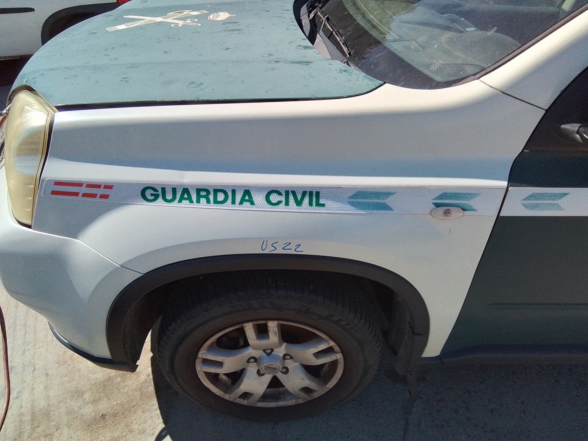 Recambio de aleta delantera izquierda para nissan x-trail (t30) referencia OEM IAM   
