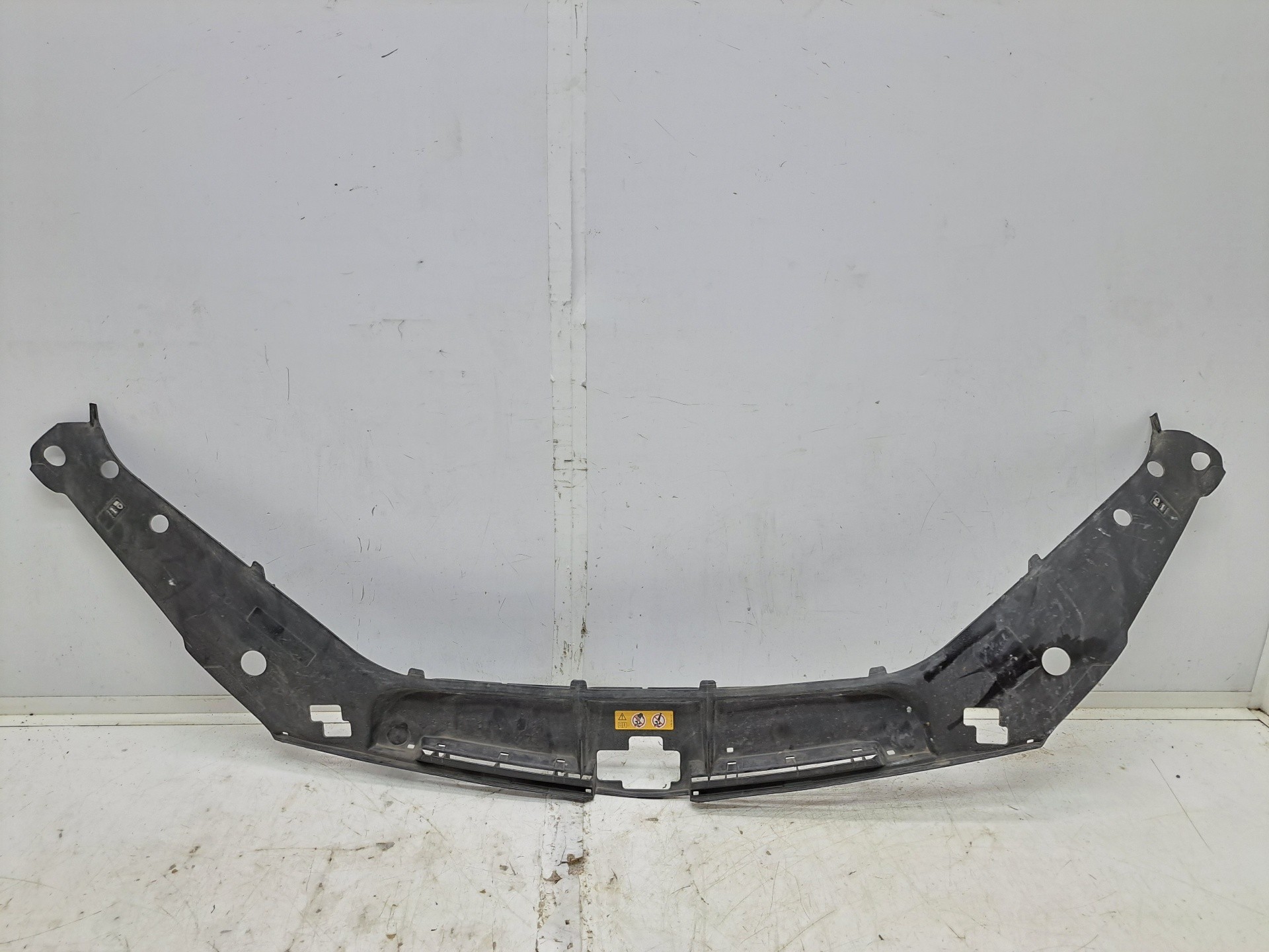 Recambio de molduras delanteras para mercedes-benz clase gle (w166) gle 350 d 4matic referencia OEM IAM A1668842922  