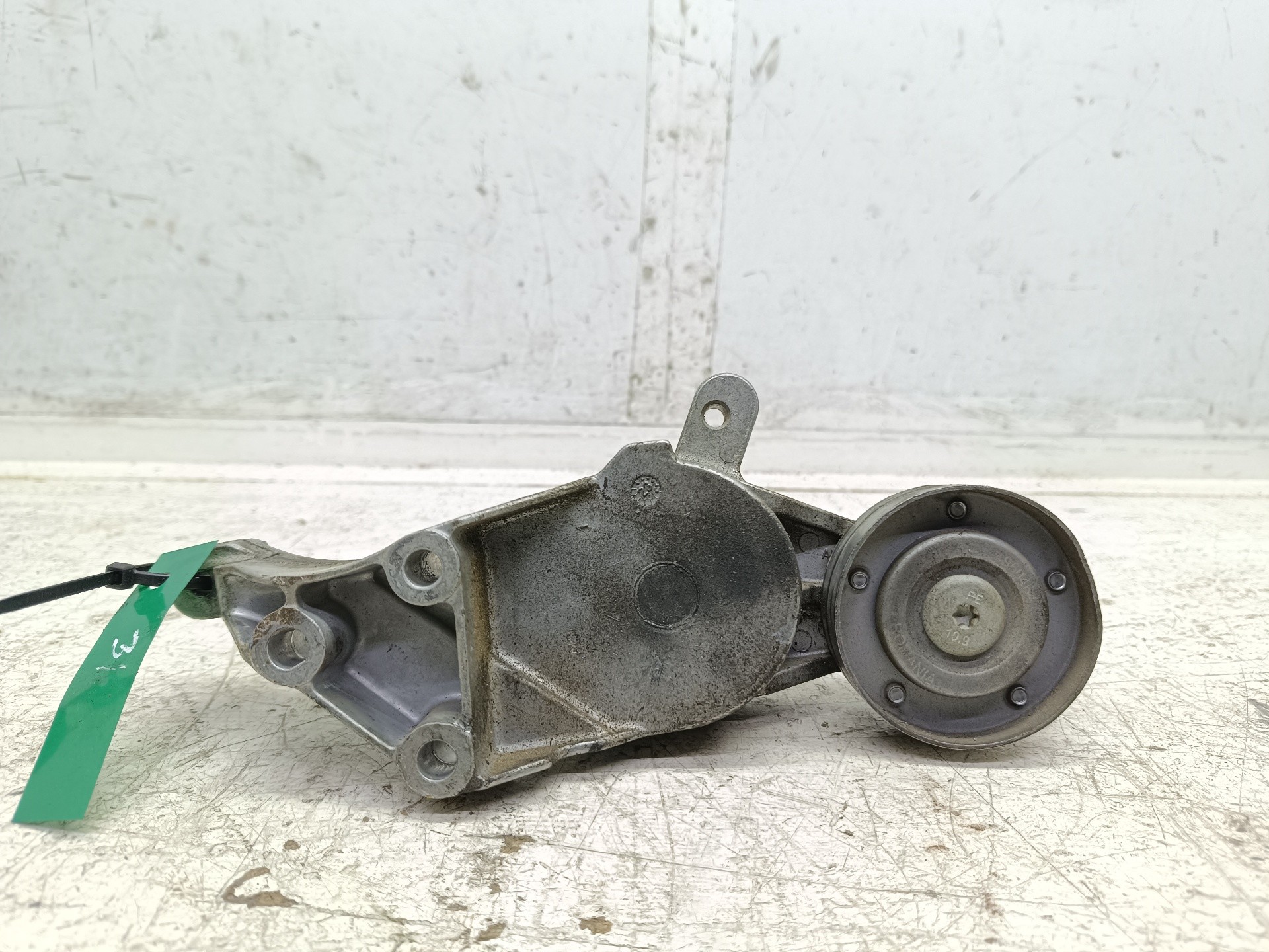 Recambio de tensor correa auxiliar para seat ibiza (6k1) select referencia OEM IAM   