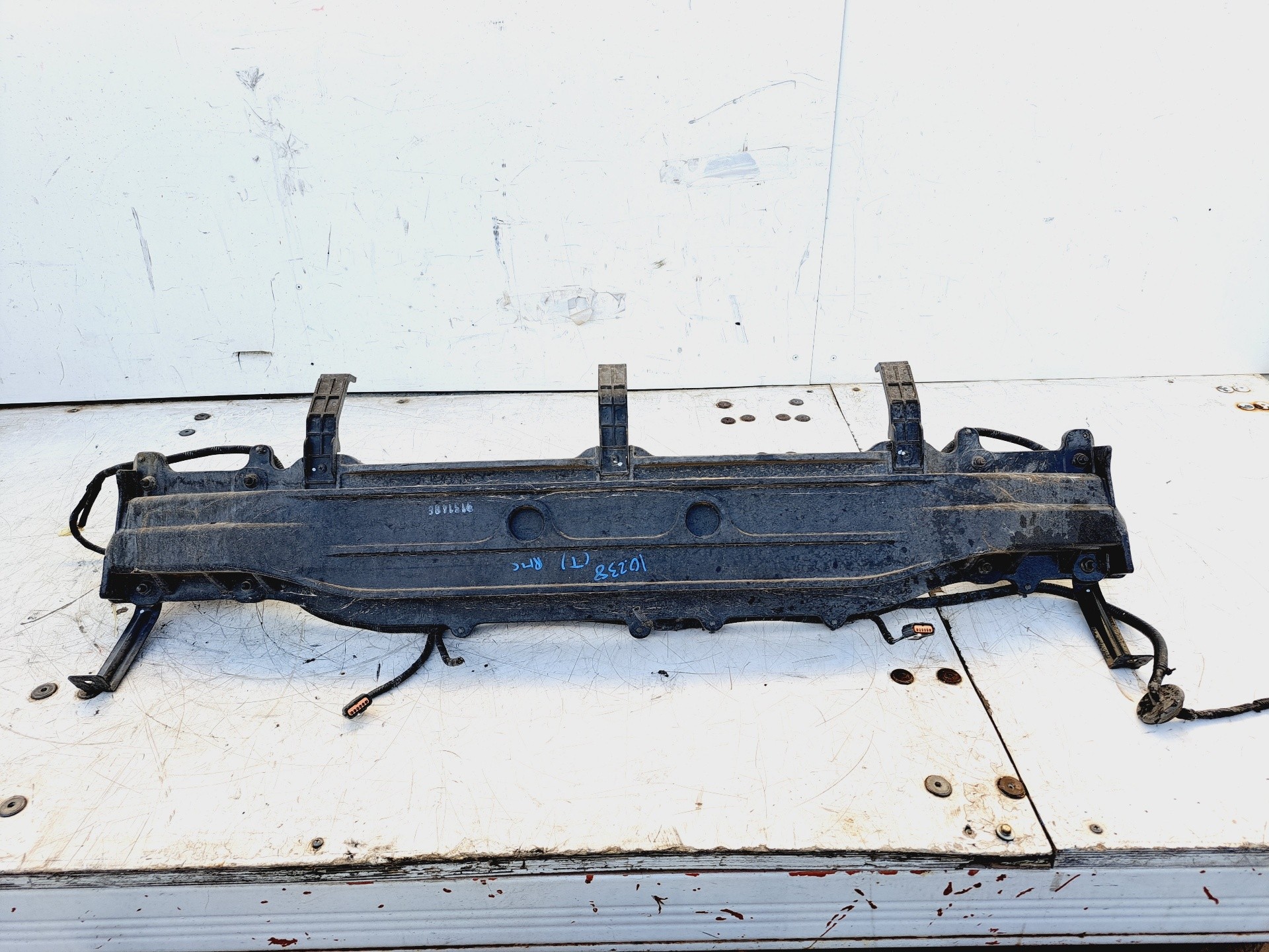 Recambio de refuerzo paragolpes trasero para hyundai i30 (gd) classic referencia OEM IAM   
