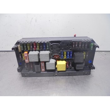 CAJA RELES / FUSIBLES A2129005812 BOSCH 