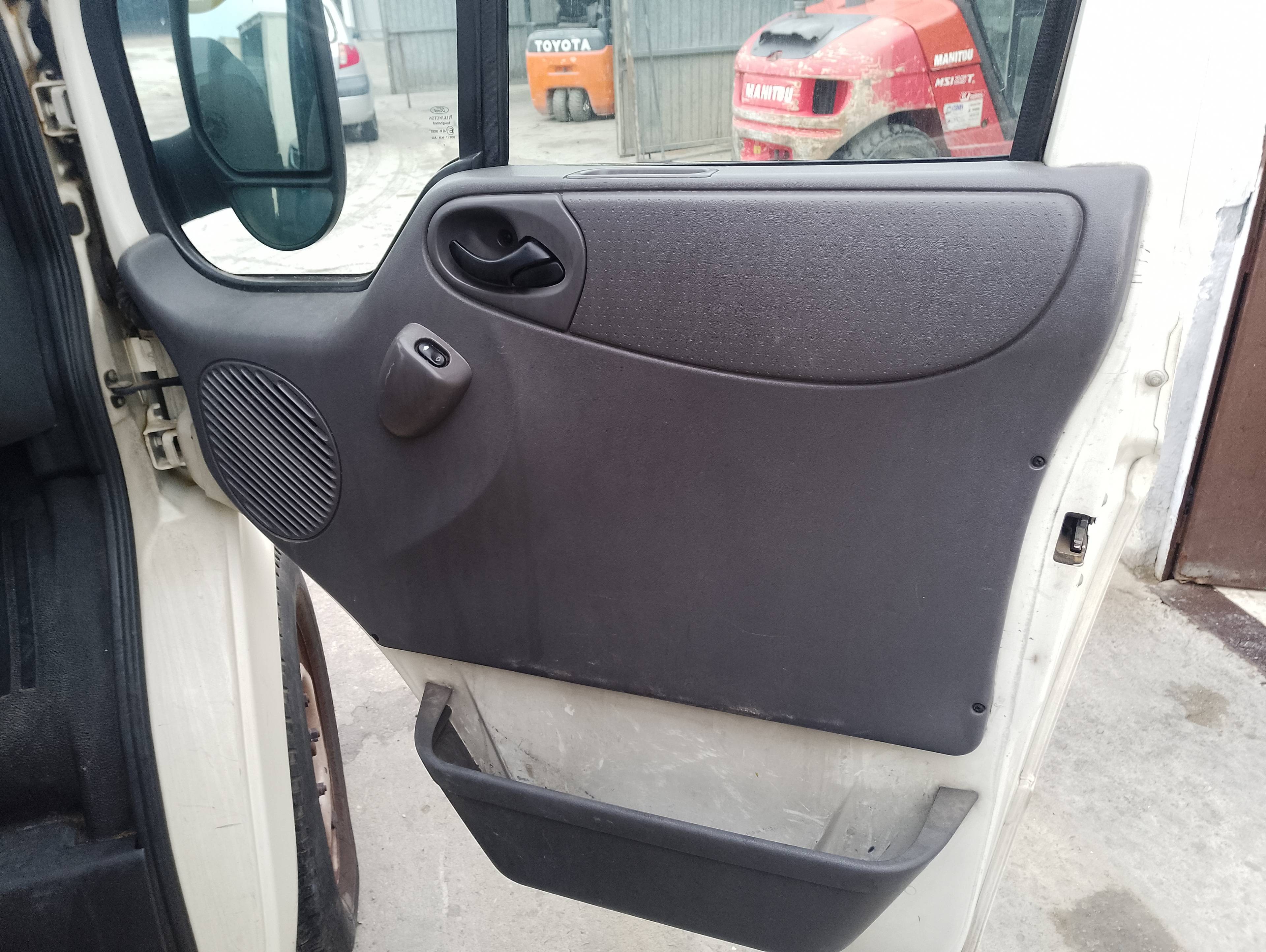 Recambio de guarnecido puerta delantera derecha para ford transit mod. 2000 bus referencia OEM IAM   