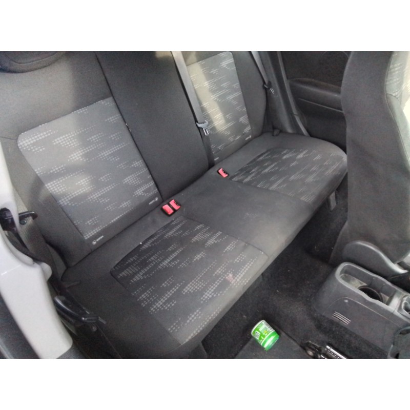 Recambio de asientos traseros para opel corsa d 1.3 16v cdti referencia OEM IAM   