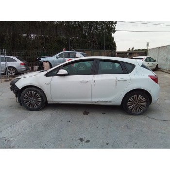 opel astra j lim. del año 2014