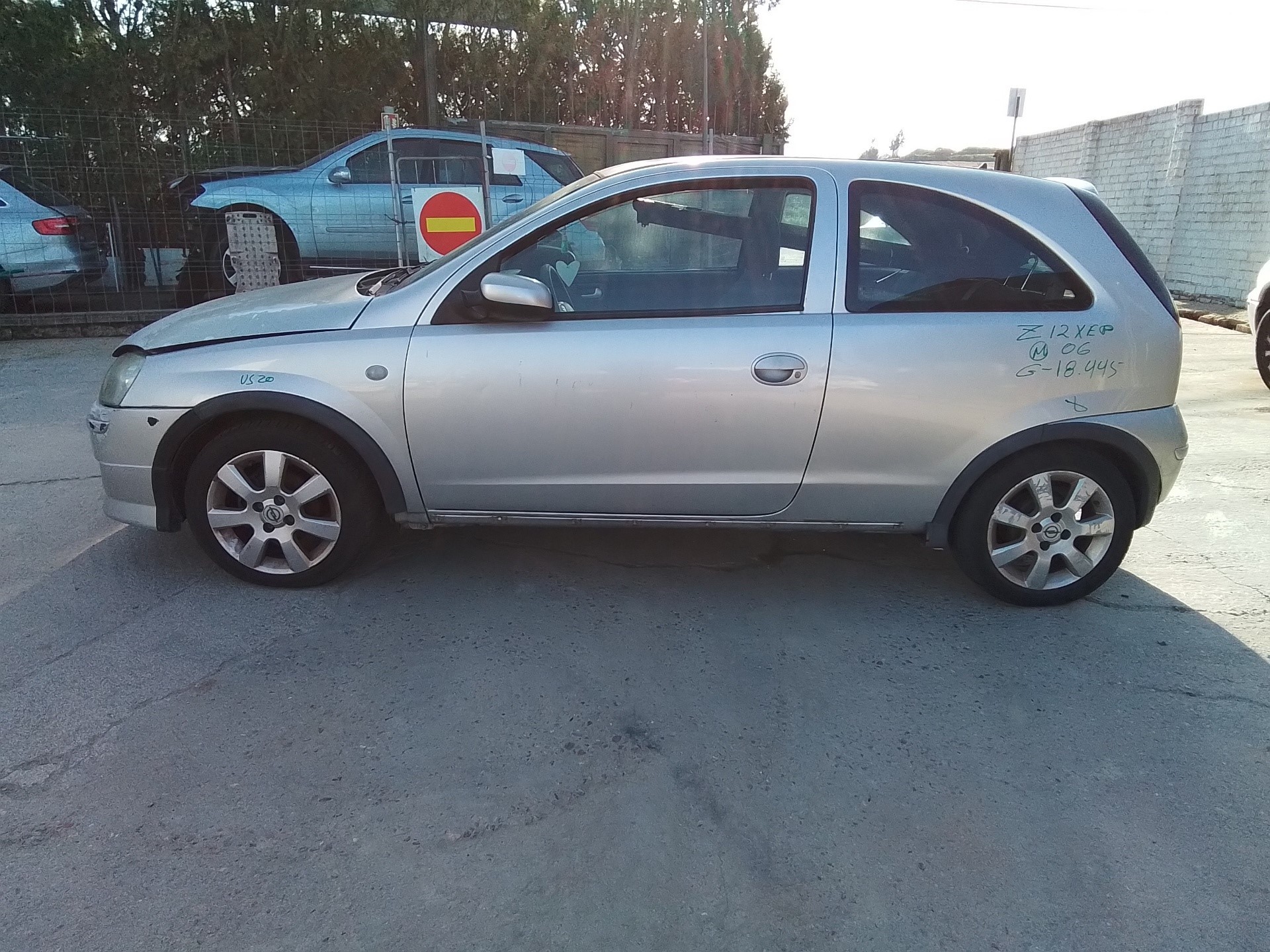 opel corsa c del año 2004