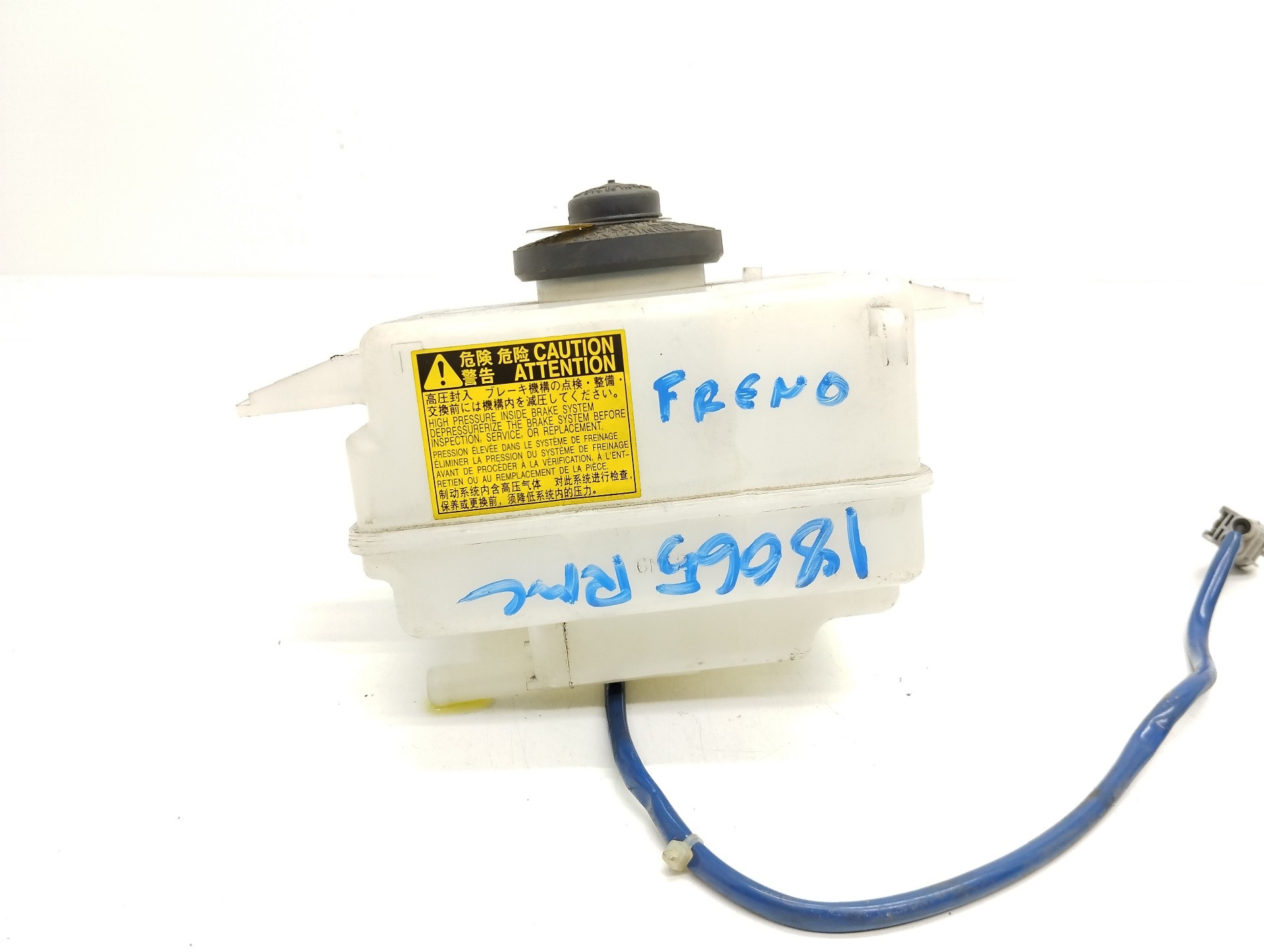 Recambio de deposito liquido frenos para toyota auris hybrid active referencia OEM IAM   