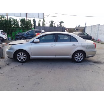 toyota avensis berlina (t25) del año 2006