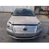 toyota avensis berlina (t25) del año 2006