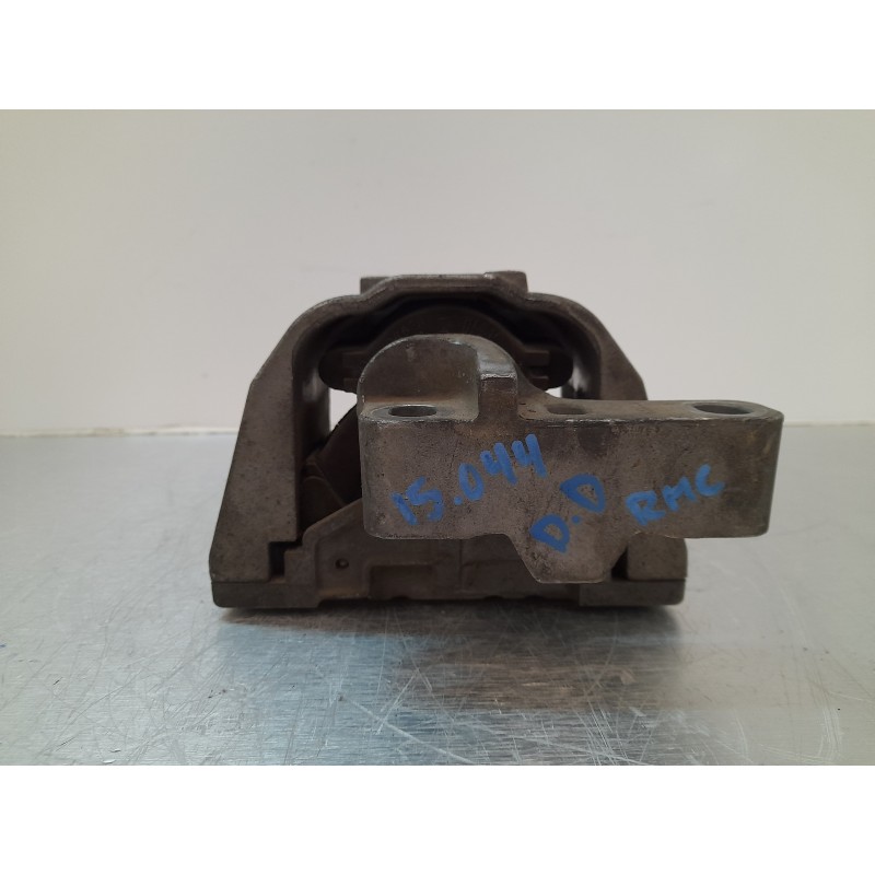 Recambio de soporte motor derecho para skoda octavia berlina (1u2) 1.9 tdi glx referencia OEM IAM U0199262  