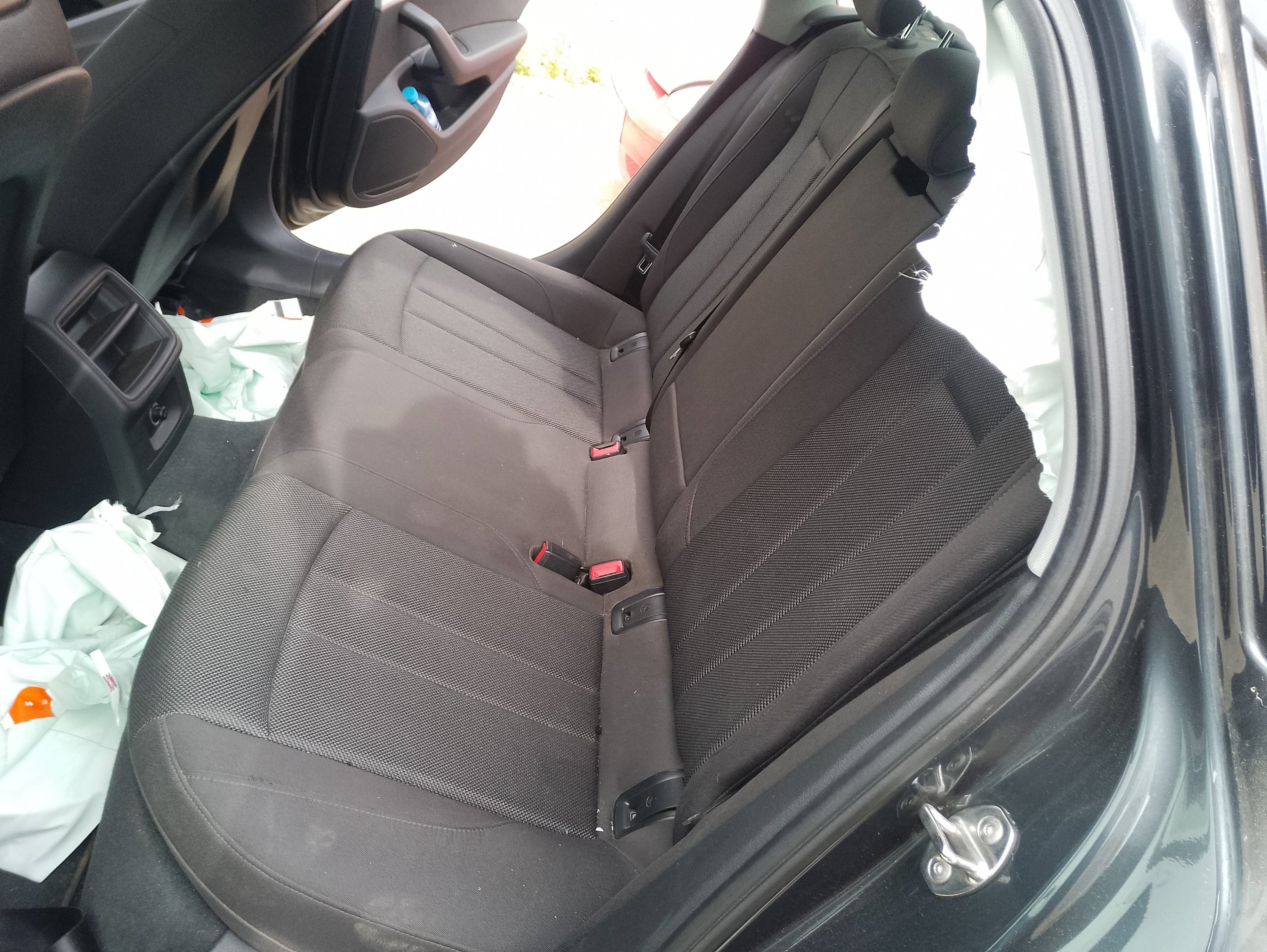 Recambio de asientos traseros para audi a4 berlina (8w2) básico referencia OEM IAM   