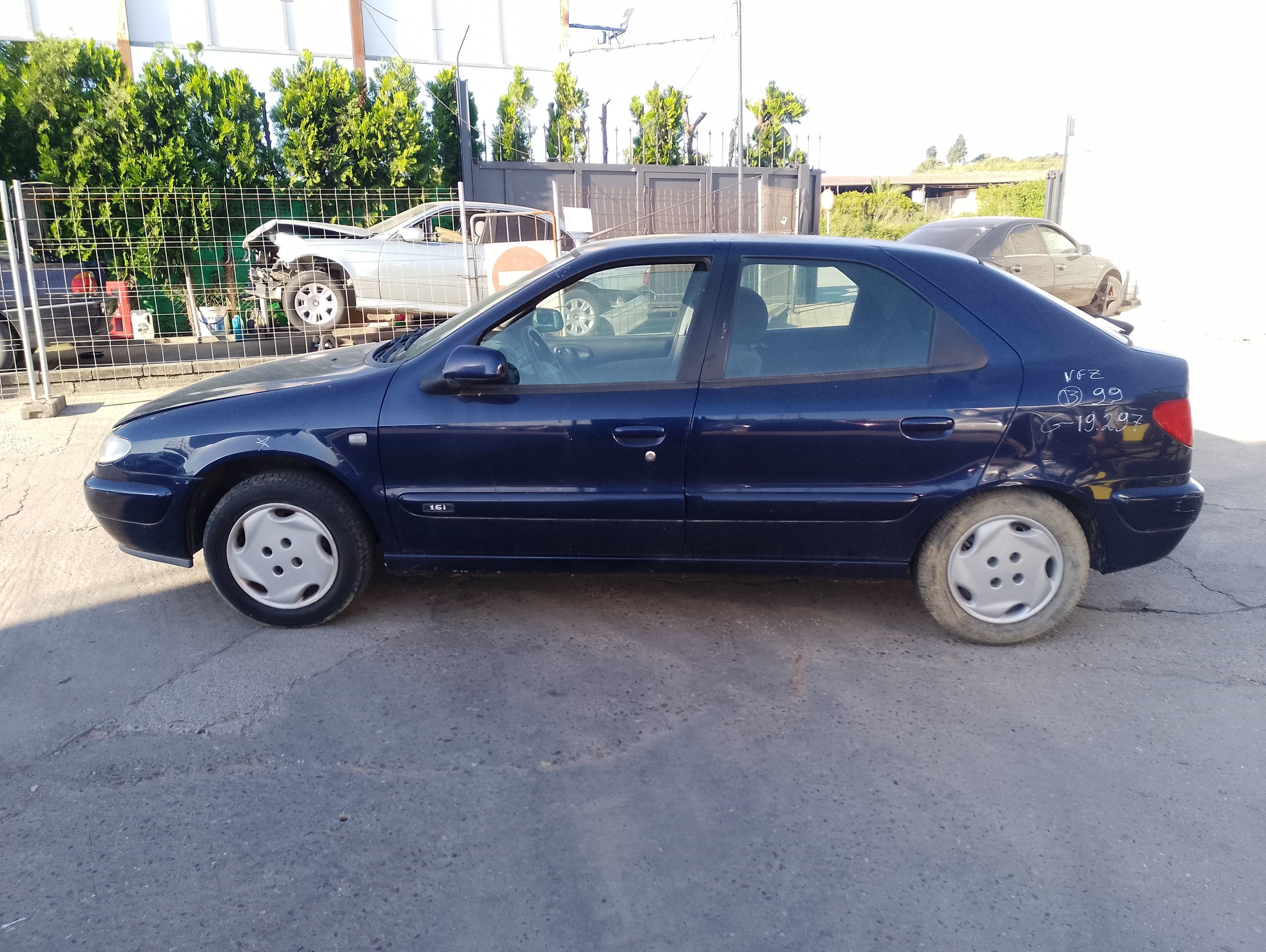 citroën xsara berlina del año 1999