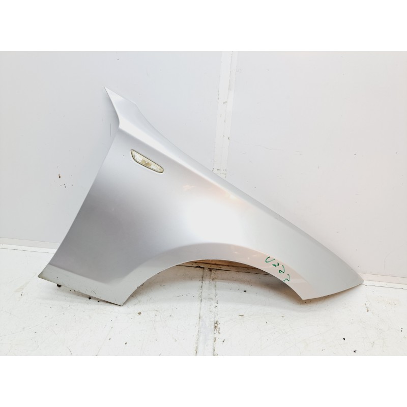 Recambio de aleta delantera derecha para bmw serie 1 berlina (e81/e87) 118d referencia OEM IAM  41357133228 