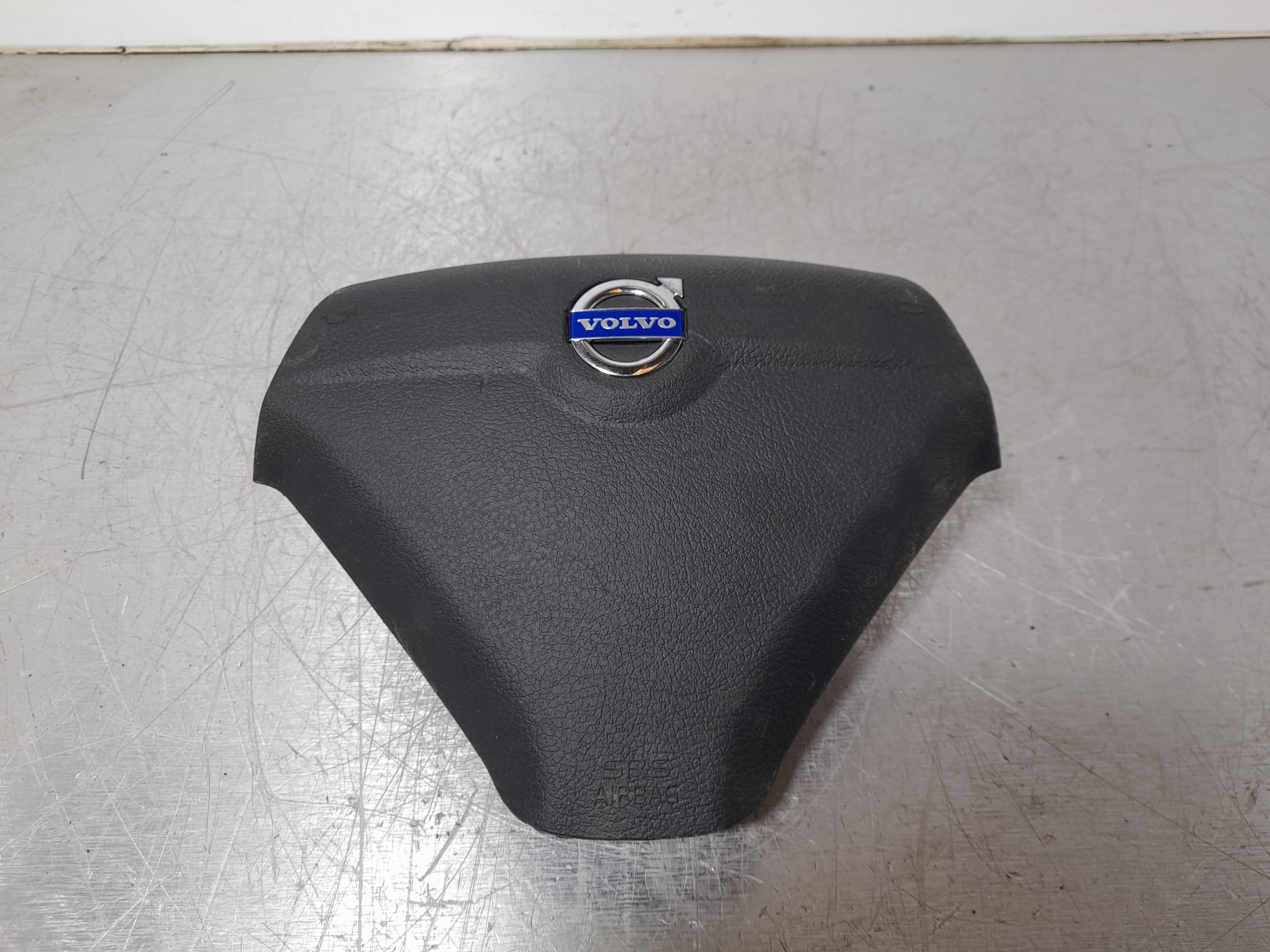 Recambio de airbag delantero izquierdo para volvo xc70 2.4 diesel cat referencia OEM IAM 32332161  
