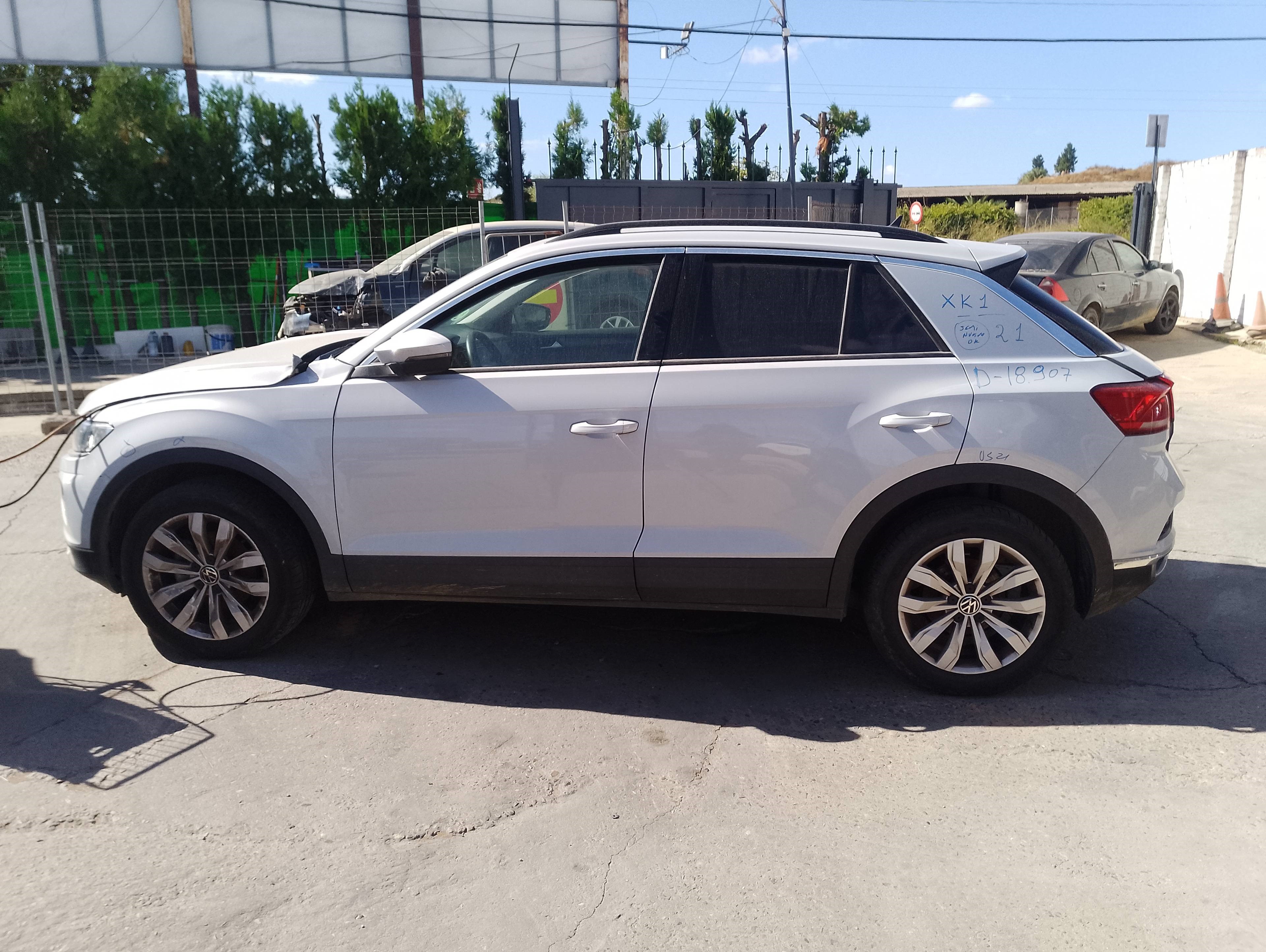 volkswagen t-roc (d11) del año 2021