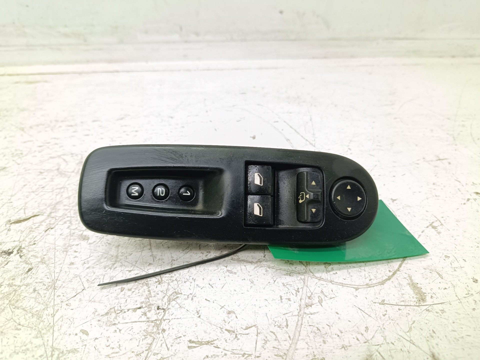 Recambio de mando elevalunas delantero izquierdo para peugeot 407 coupe básico referencia OEM IAM 96588276XT 53269706 