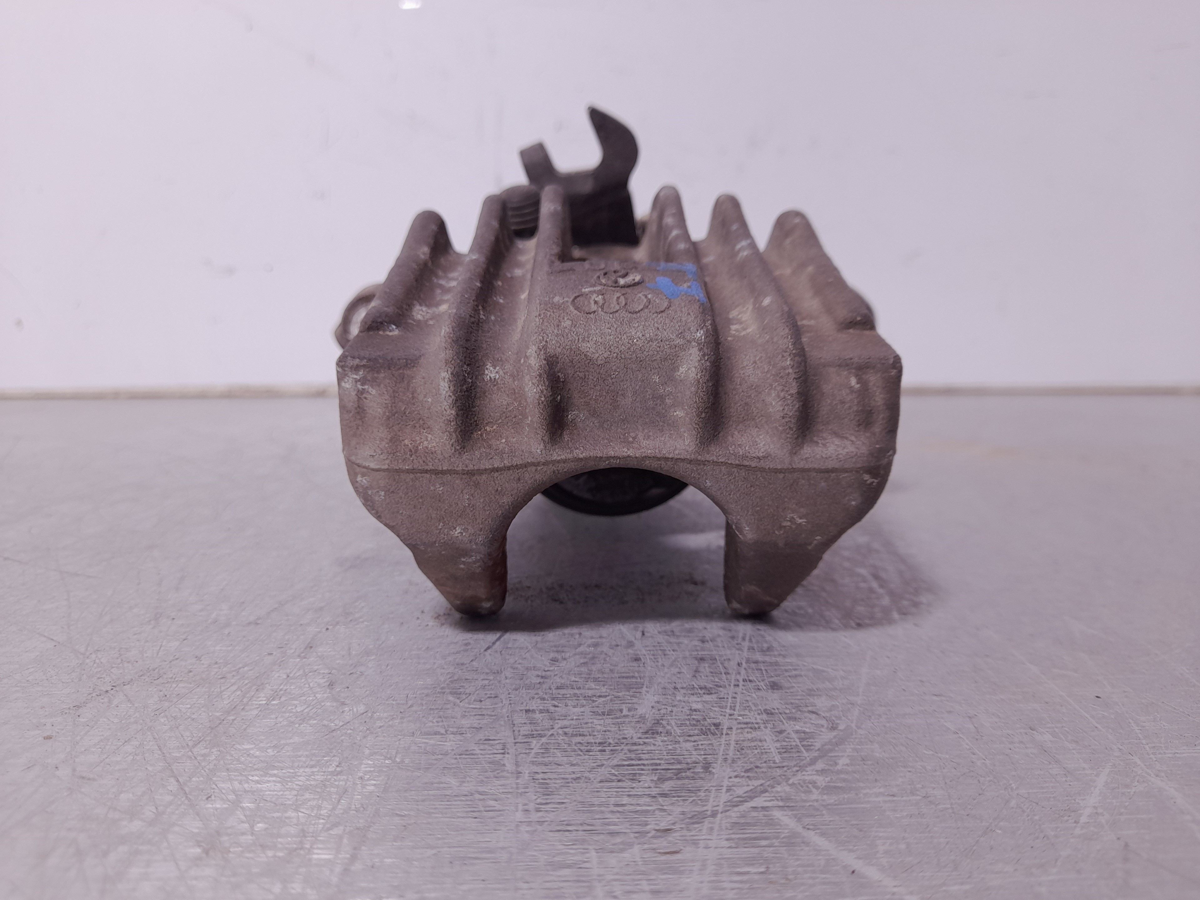 Recambio de pinza de freno trasera izquierda para audi a6 avant (4b5) 2.4 (121kw) referencia OEM IAM   