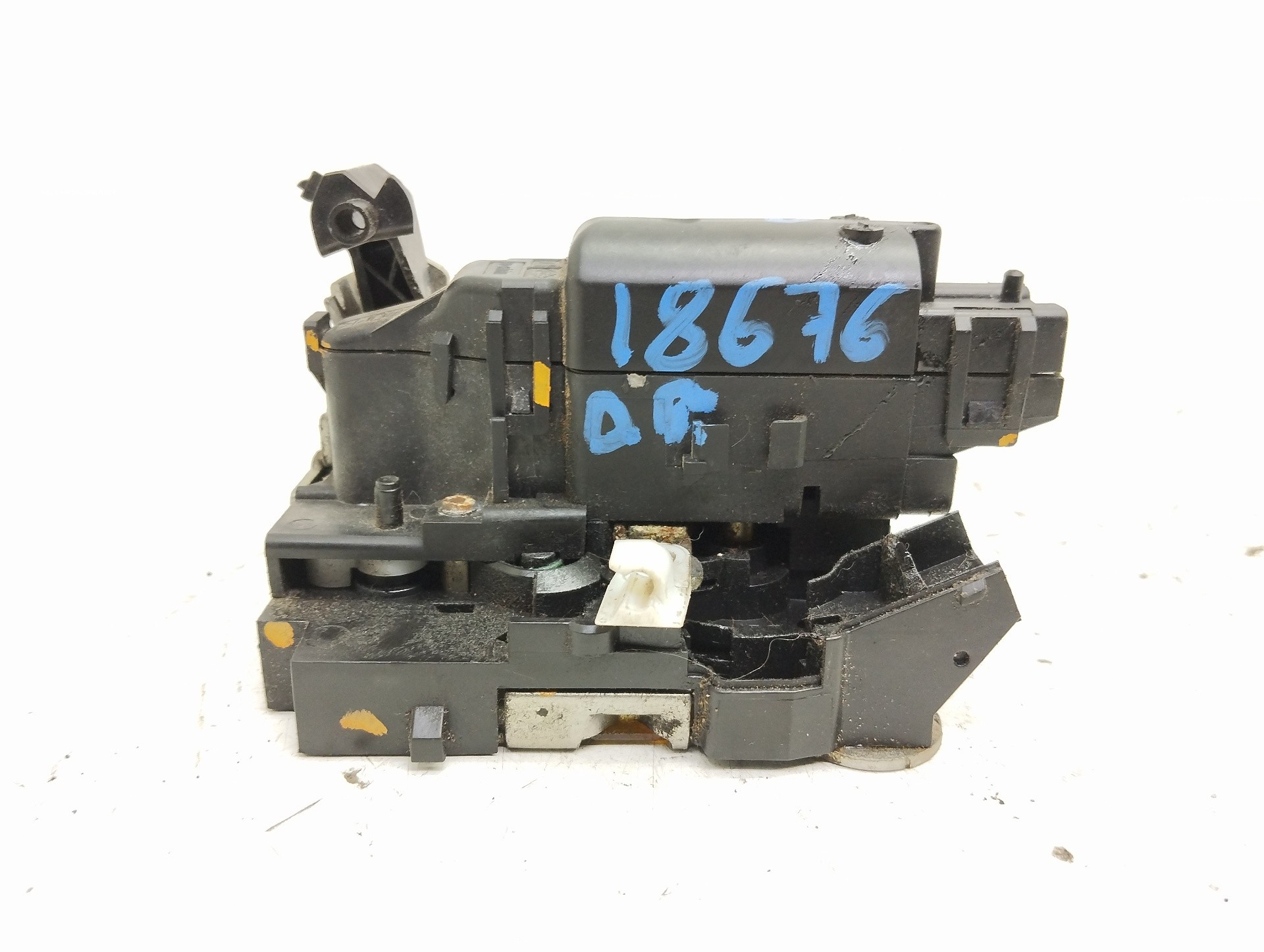 Recambio de cerradura puerta delantera derecha para dacia lodgy 1.5 dci diesel fap cat referencia OEM IAM VALEO  