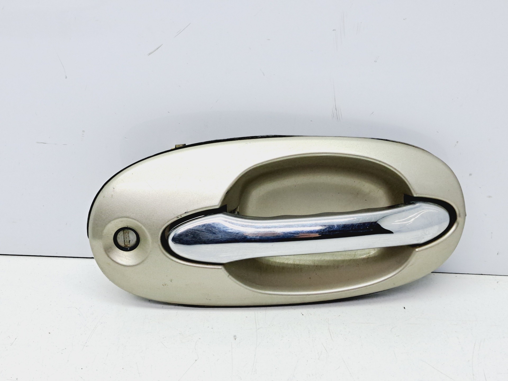 Recambio de maneta exterior delantera derecha para kia carnival ii 2.9 cdri ex referencia OEM IAM K53A58410  