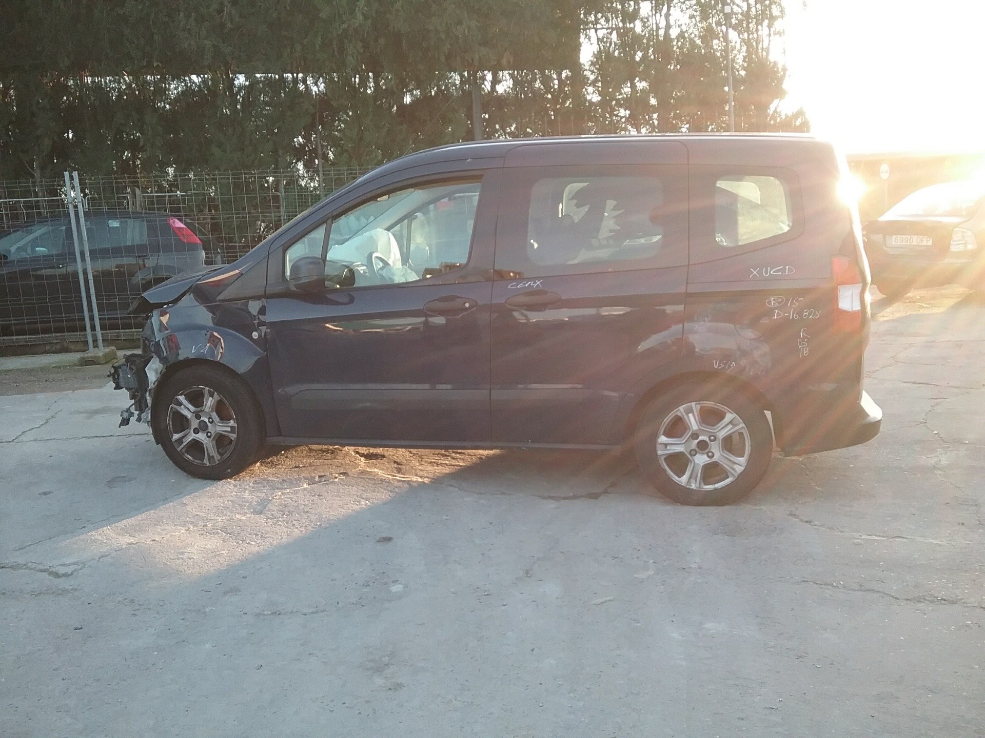 ford tourneo courier (c4a) del año 2015