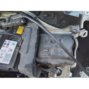 Recambio de caja reles / fusibles para peugeot 208 1.4 hdi fap referencia OEM IAM   