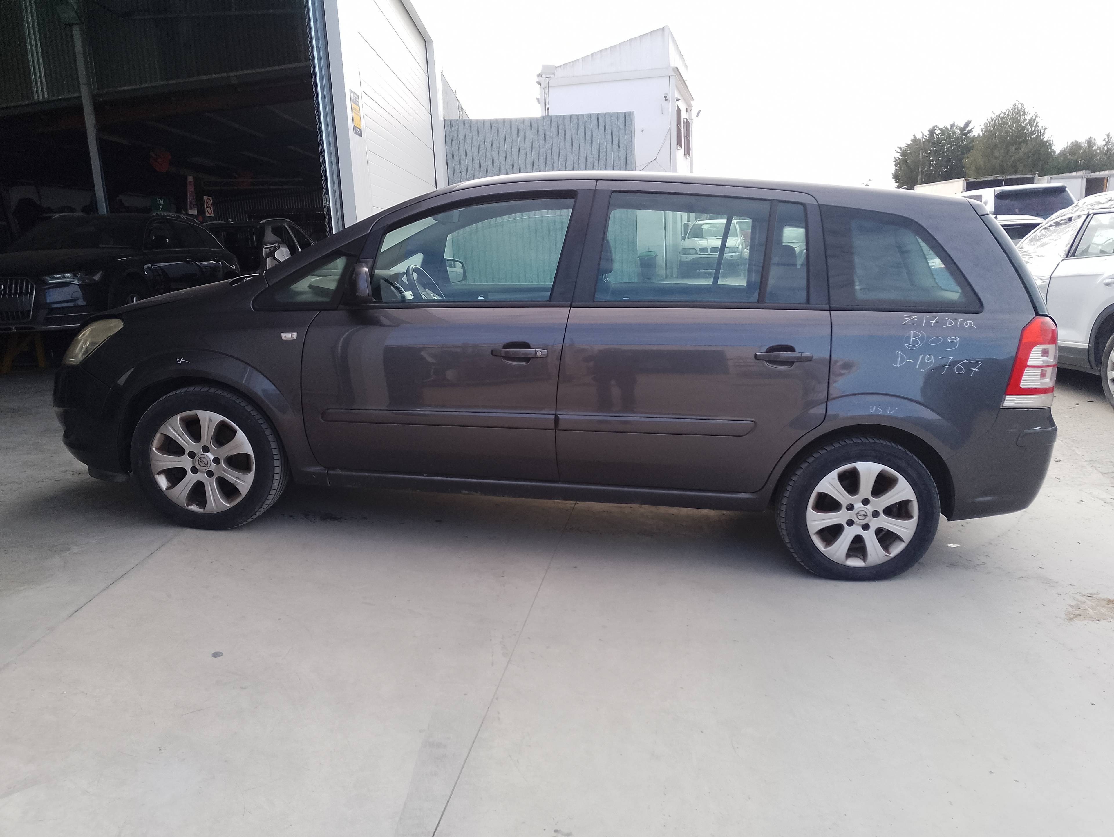opel zafira b del año 2009