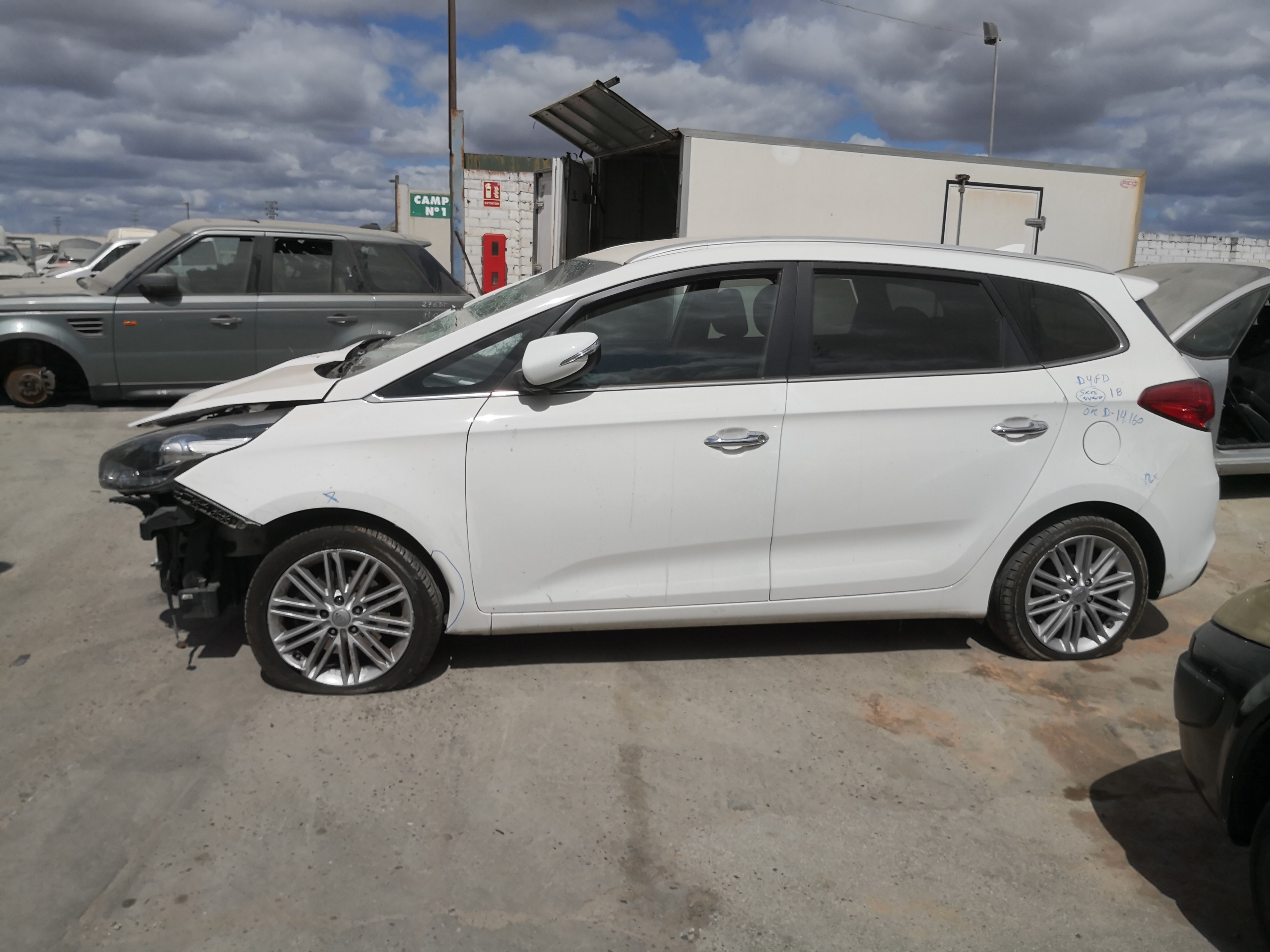 kia carens ( ) del año 2018