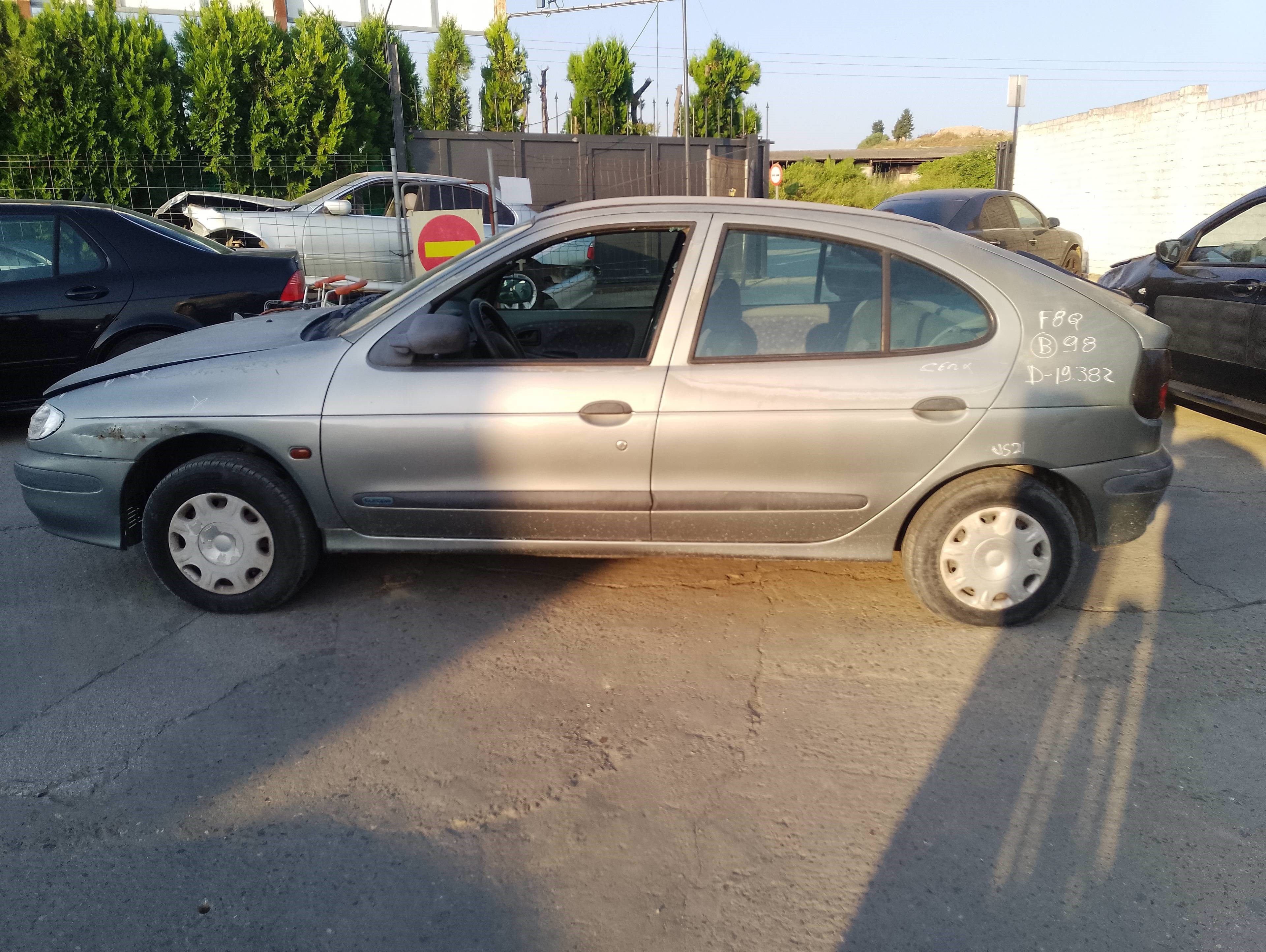renault megane i berlina hatchback (ba0) del año 1998
