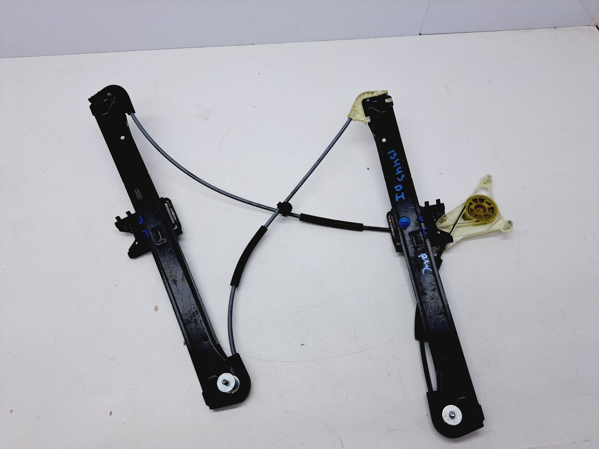 Recambio de elevalunas delantero izquierdo para audi a3 sportback (8vf) 30 tdi design referencia OEM IAM 8V4837461  