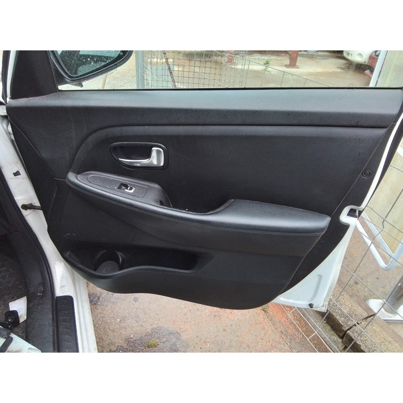 Recambio de guarnecido puerta delantera derecha para kia carens ( ) basic referencia OEM IAM   