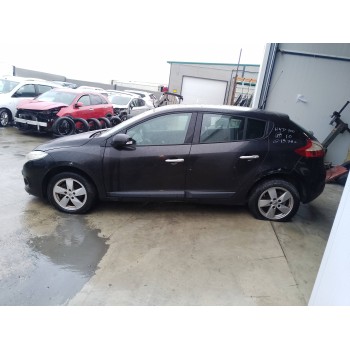 renault megane iii berlina 5 p del año 2010