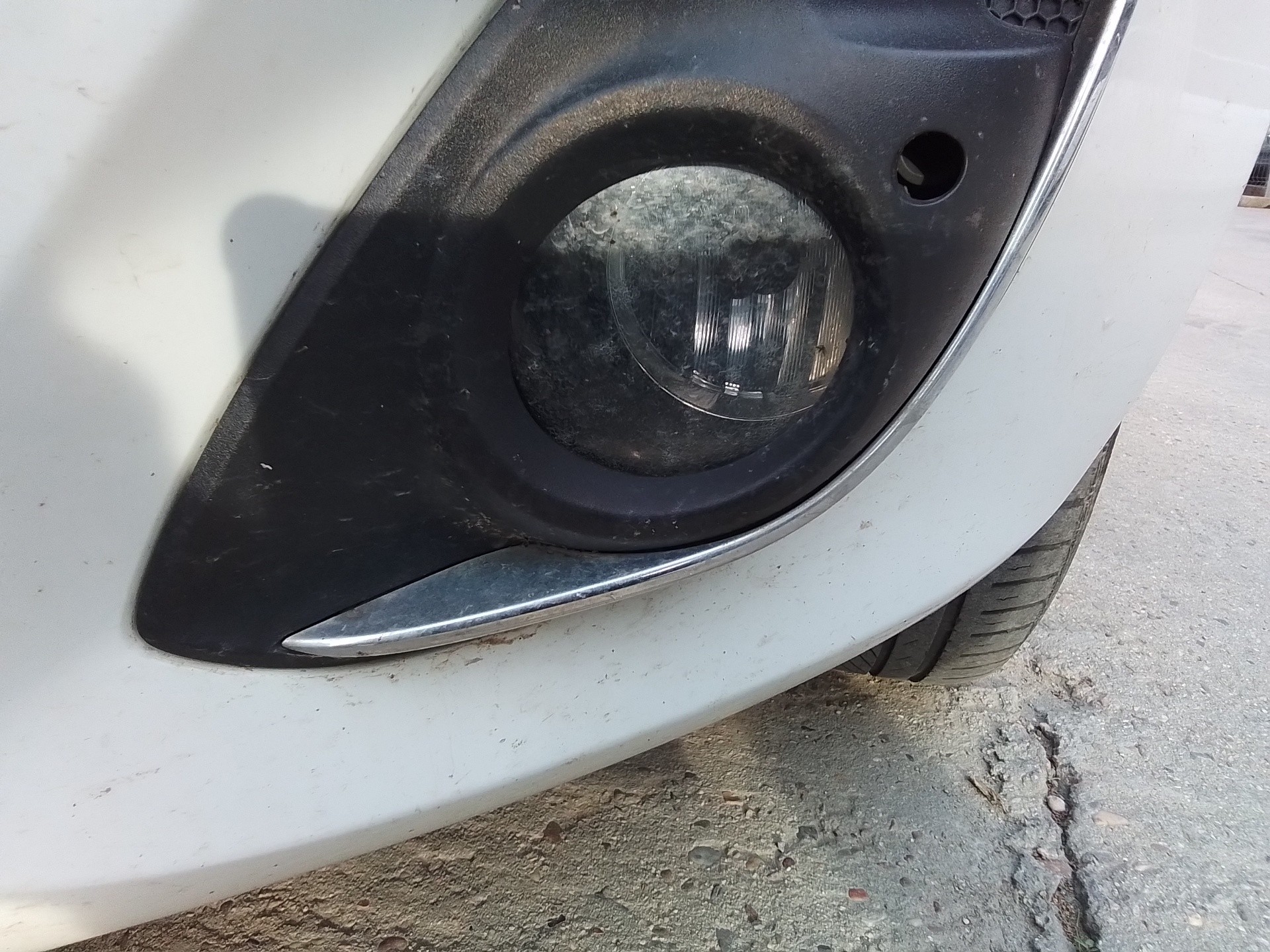 Recambio de faro antiniebla izquierdo para opel corsa d 1.3 16v cdti referencia OEM IAM   