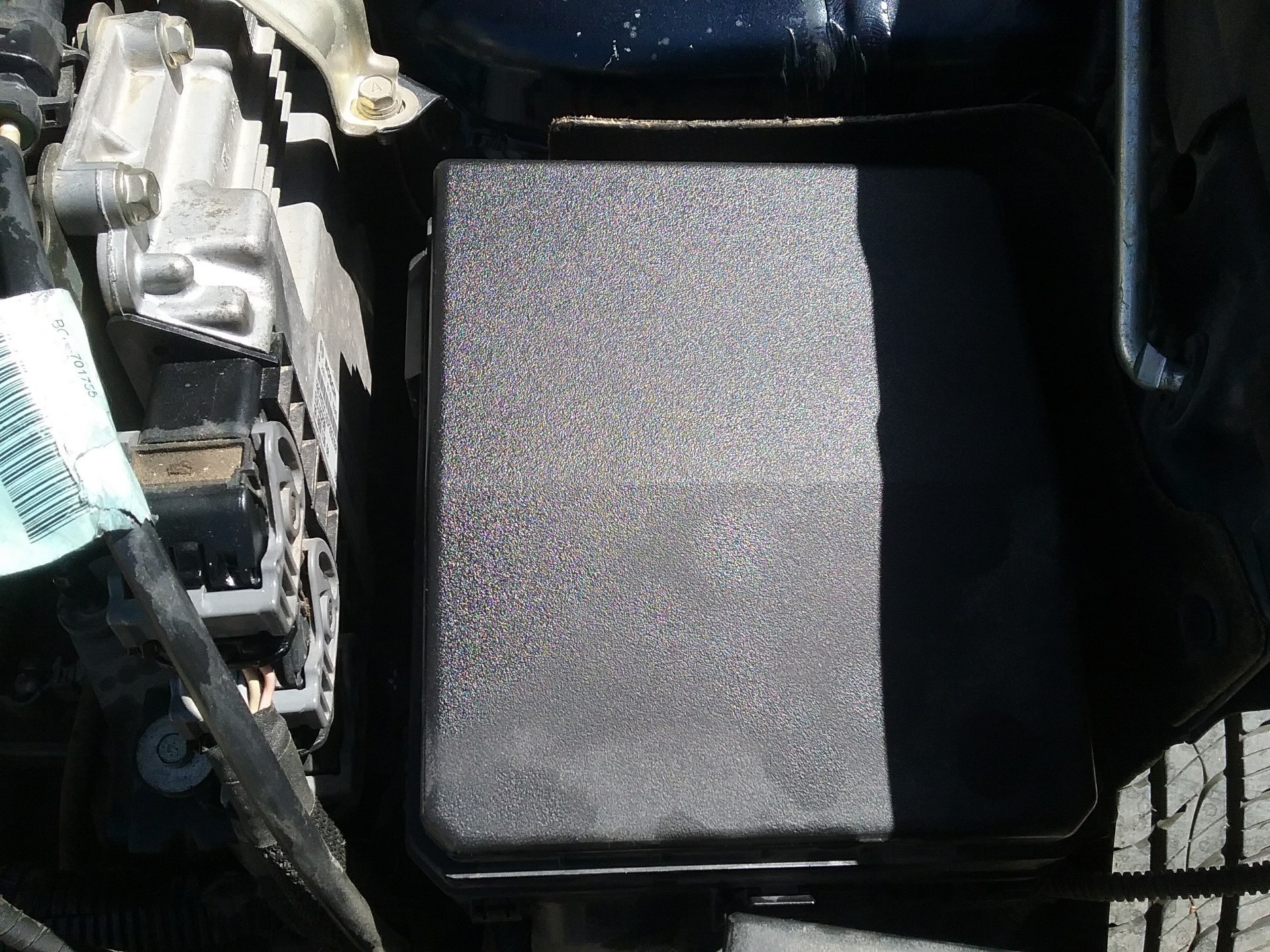 Recambio de caja reles / fusibles para mitsubishi outlander (cw0) challenge 4wd referencia OEM IAM   
