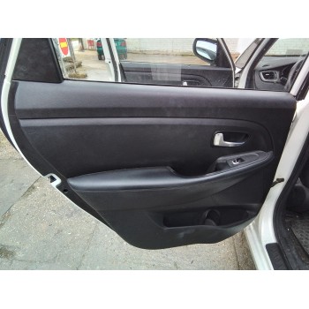 Recambio de guarnecido puerta trasera izquierda para kia carens ( ) basic referencia OEM IAM   