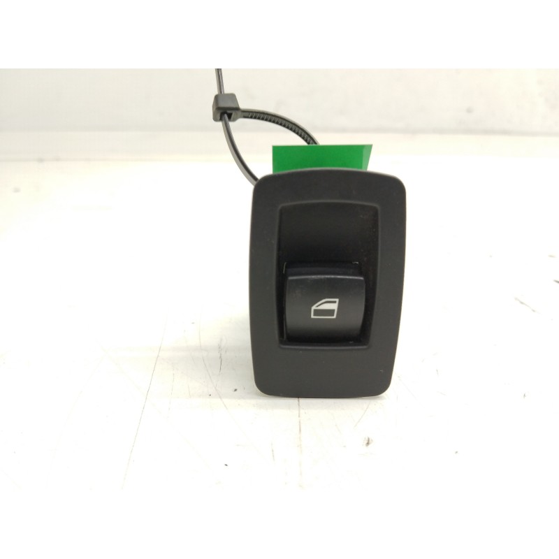 Recambio de mando elevalunas trasero izquierdo para bmw serie 1 berlina (e81/e87) 118d referencia OEM IAM 6945874AI03 DELPHI 159
