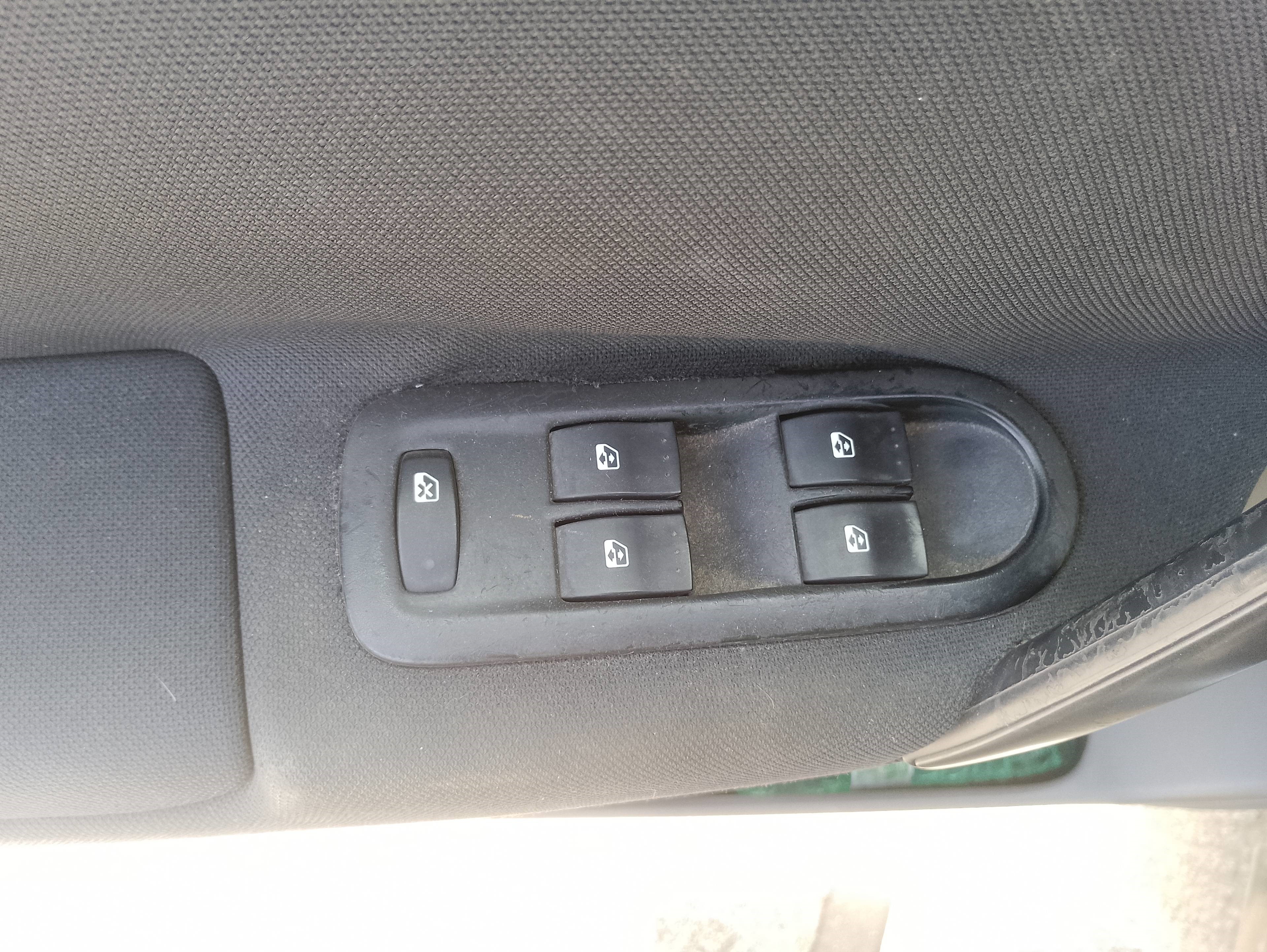Recambio de mando elevalunas delantero izquierdo para renault scenic ii authentique referencia OEM IAM   